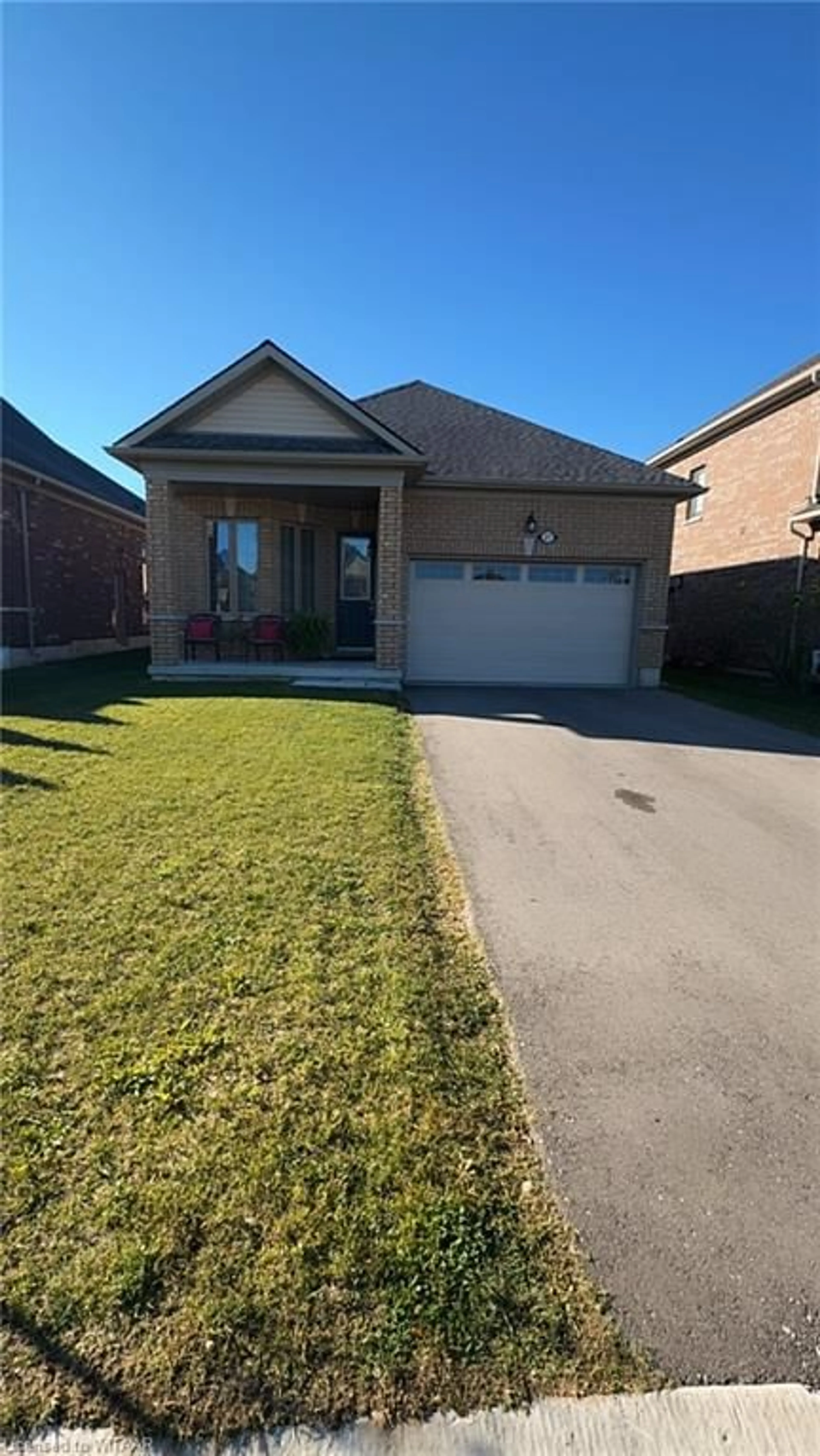 Frontside or backside of a home for 27 Seaton Cres, Tillsonburg Ontario N4G 0E2