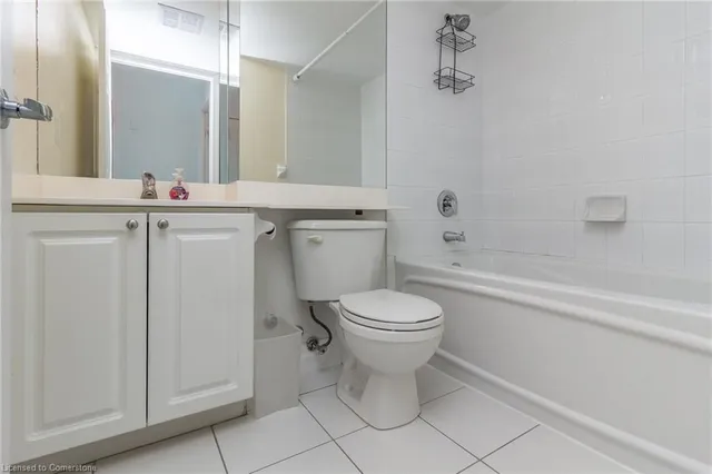 Additional property image - 330 Adelaide St Unit 810