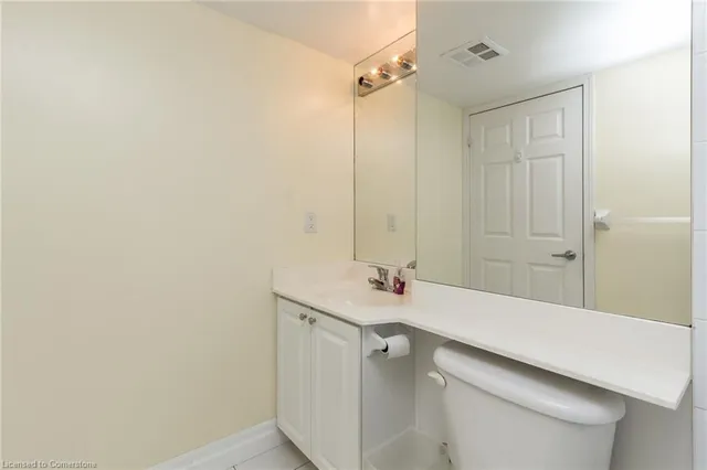 Additional property image - 330 Adelaide St Unit 810
