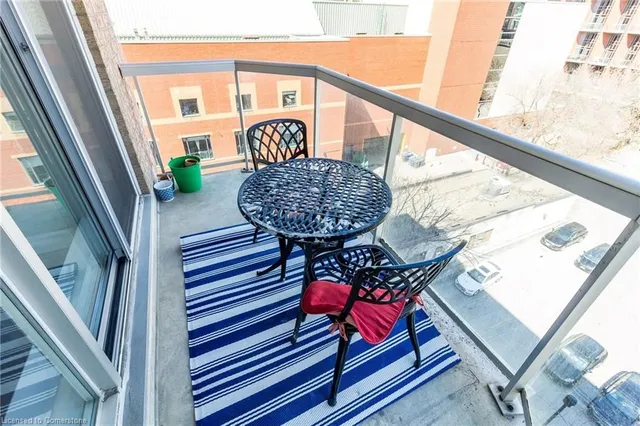 Additional property image - 330 Adelaide St Unit 810