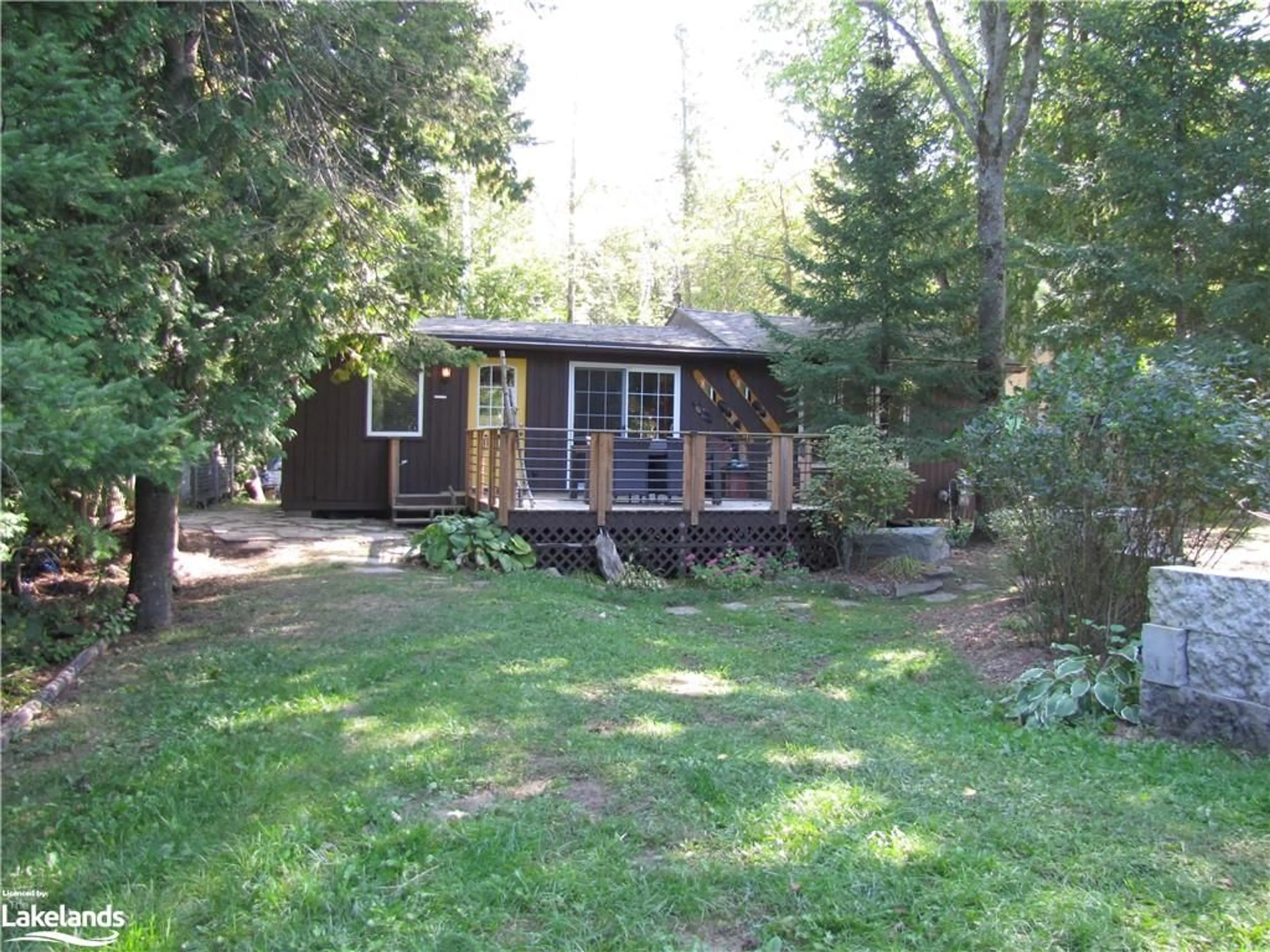 Cottage for 609 3rd Ave, Sauble Beach Ontario N0H 2G0