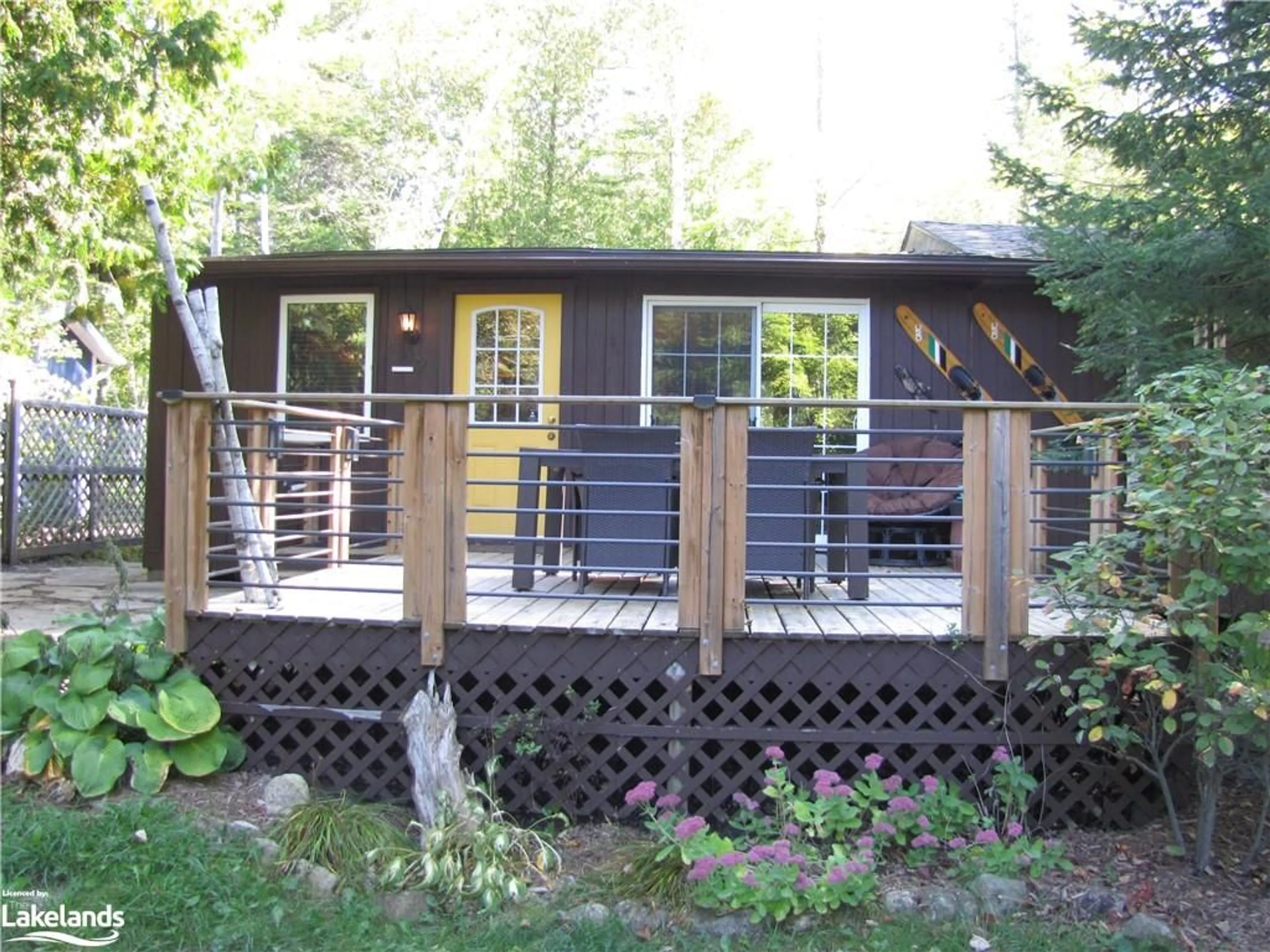 Shed for 609 3rd Ave, Sauble Beach Ontario N0H 2G0