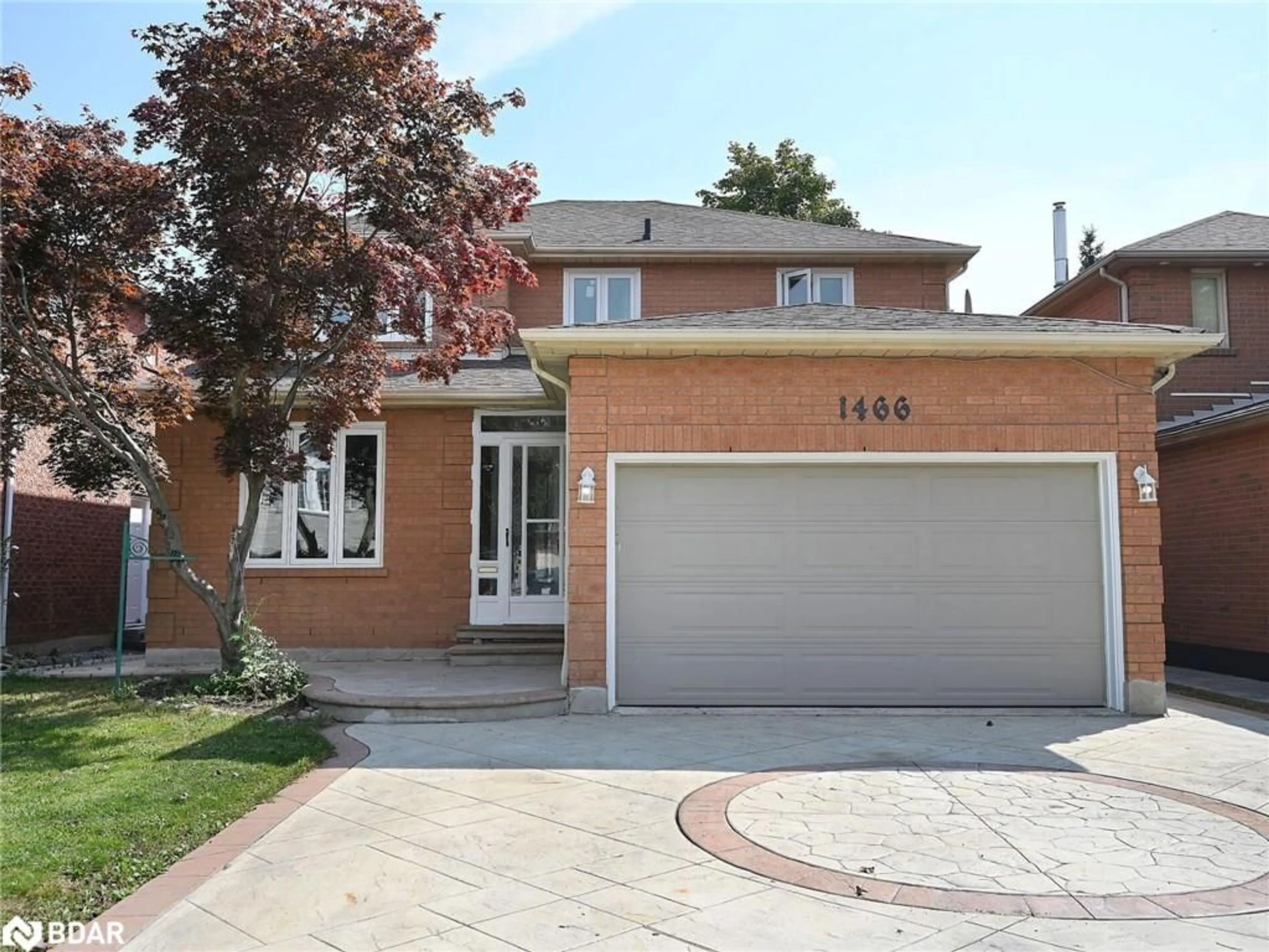 Home with brick exterior material for 1466 Emerson Lane, Mississauga Ontario L5V 1L6