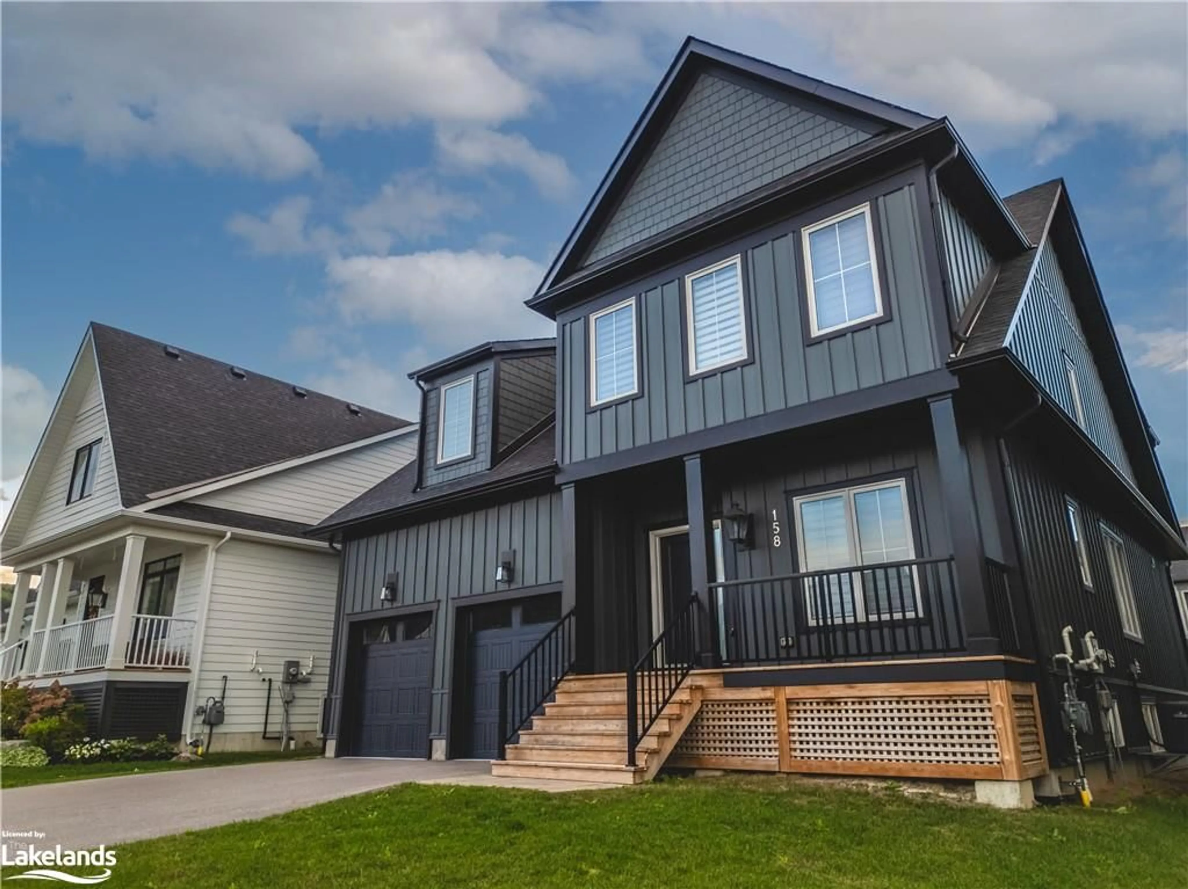 Frontside or backside of a home, cottage for 158 Sycamore St, The Blue Mountains Ontario L9Y 0R4