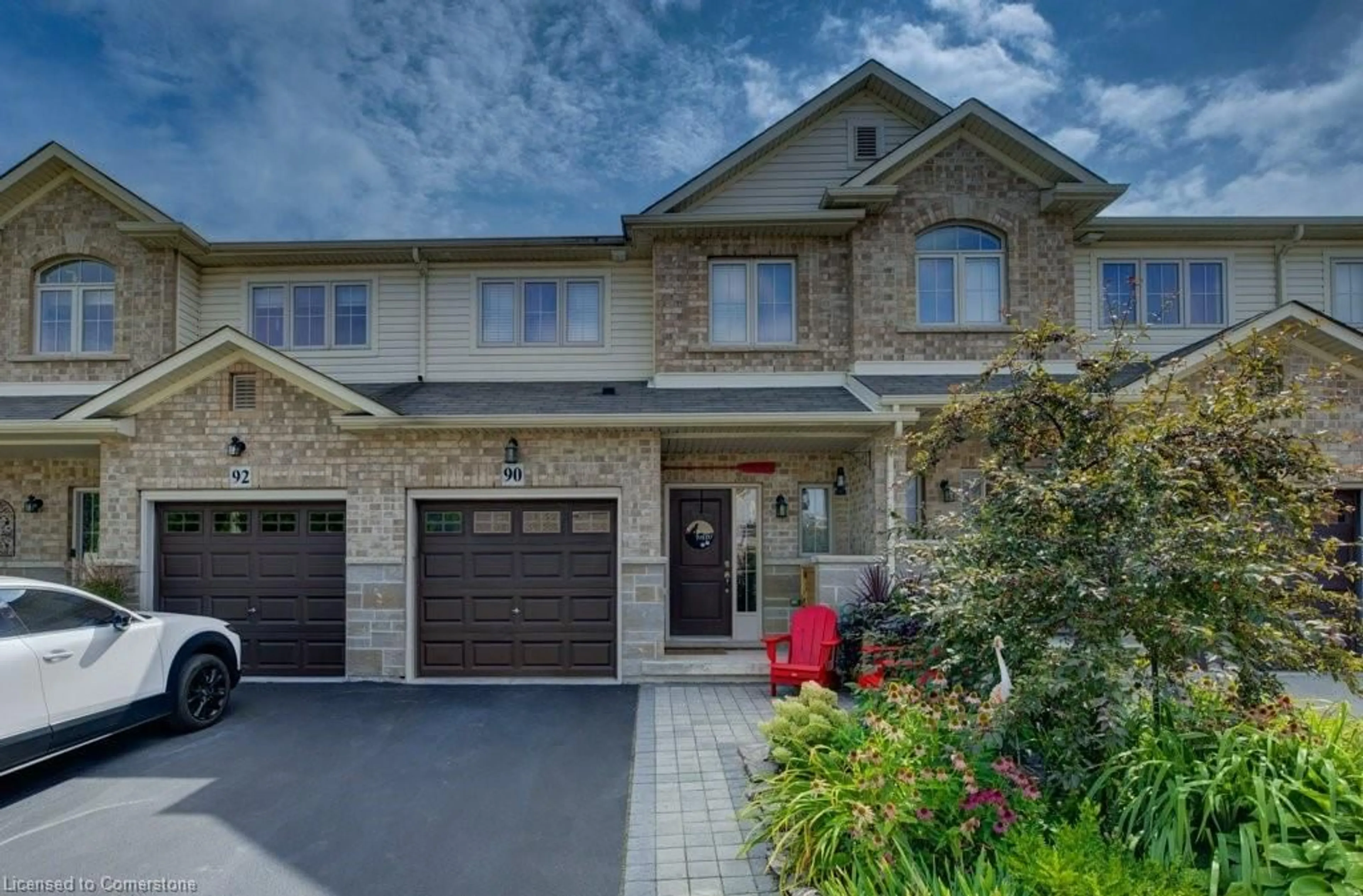 Home with brick exterior material for 90 Redcedar Cres, Stoney Creek Ontario L8E 0G3