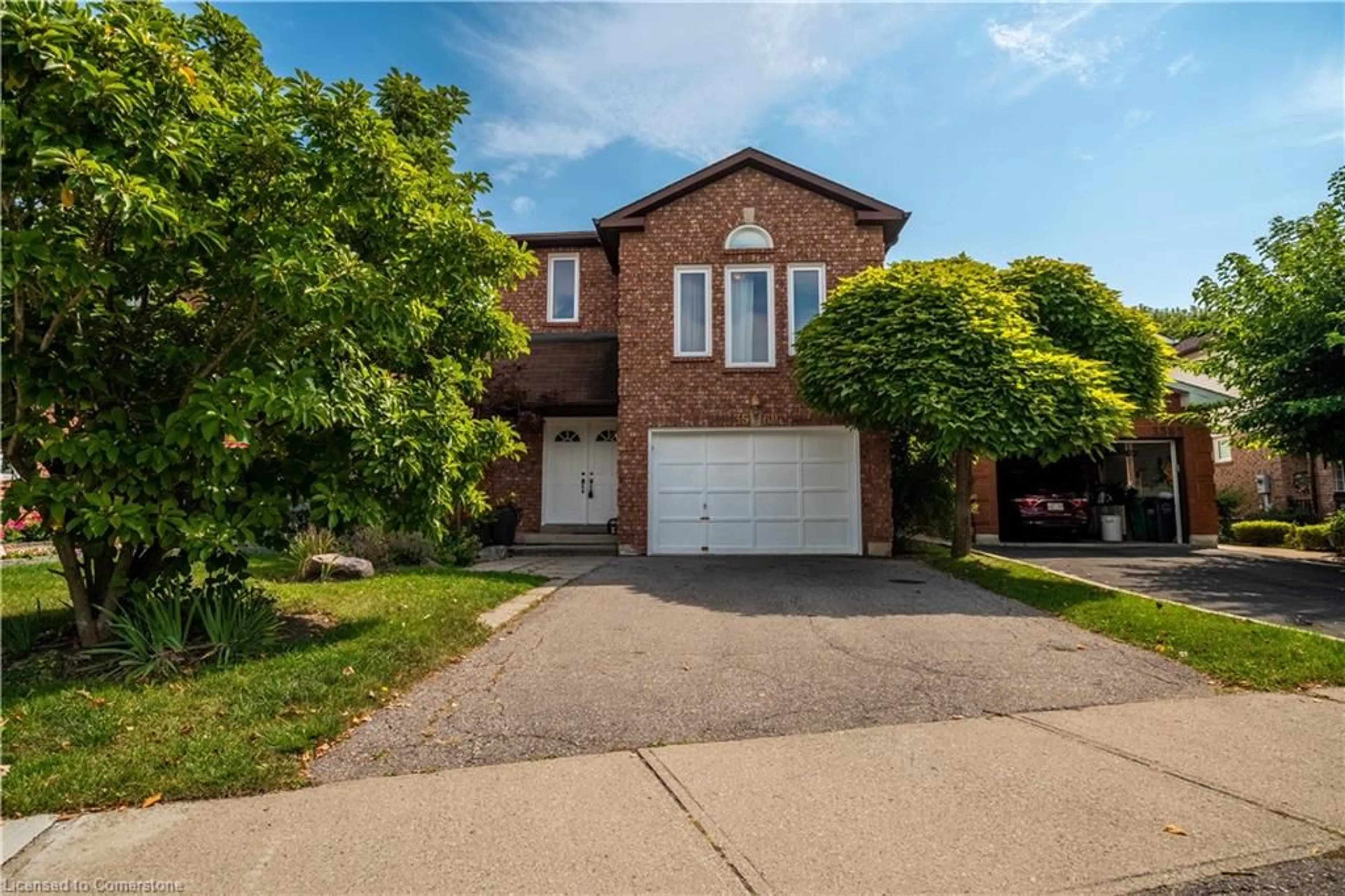 Frontside or backside of a home for 3569 Nutcracker Dr, Mississauga Ontario L5N 6G1