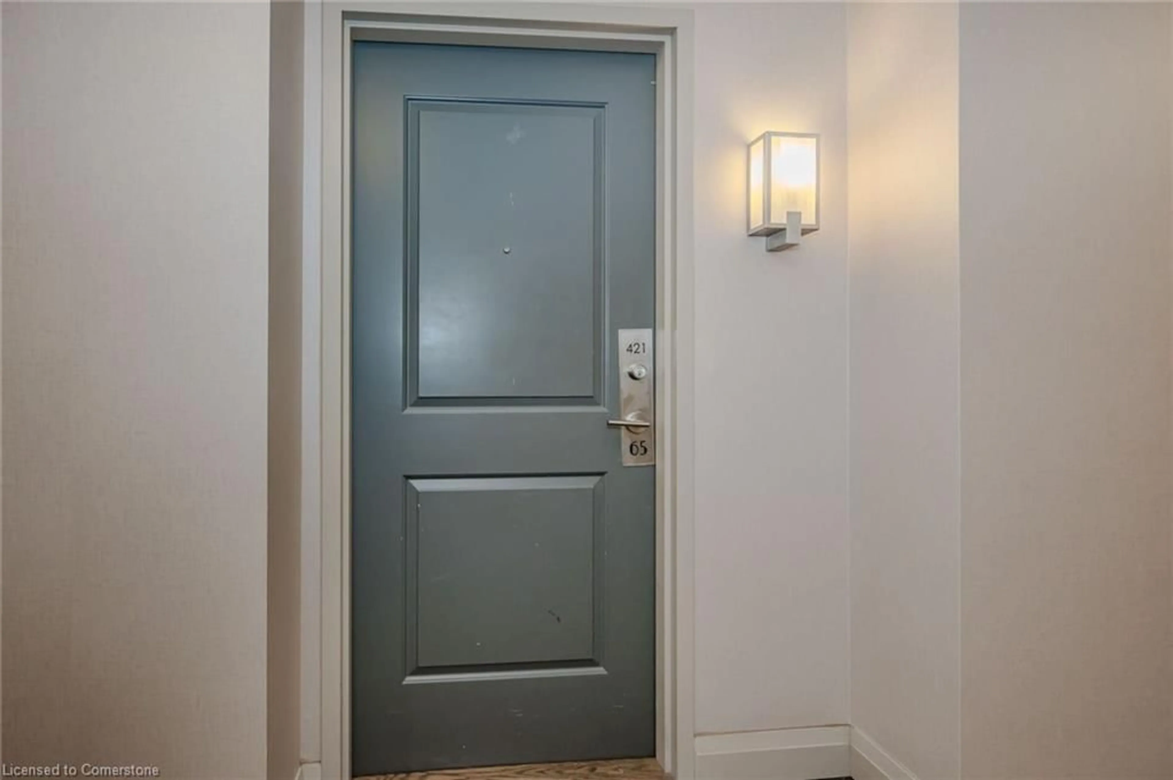 Indoor entryway for 65 East Liberty St #421, Toronto Ontario M6K 3R2