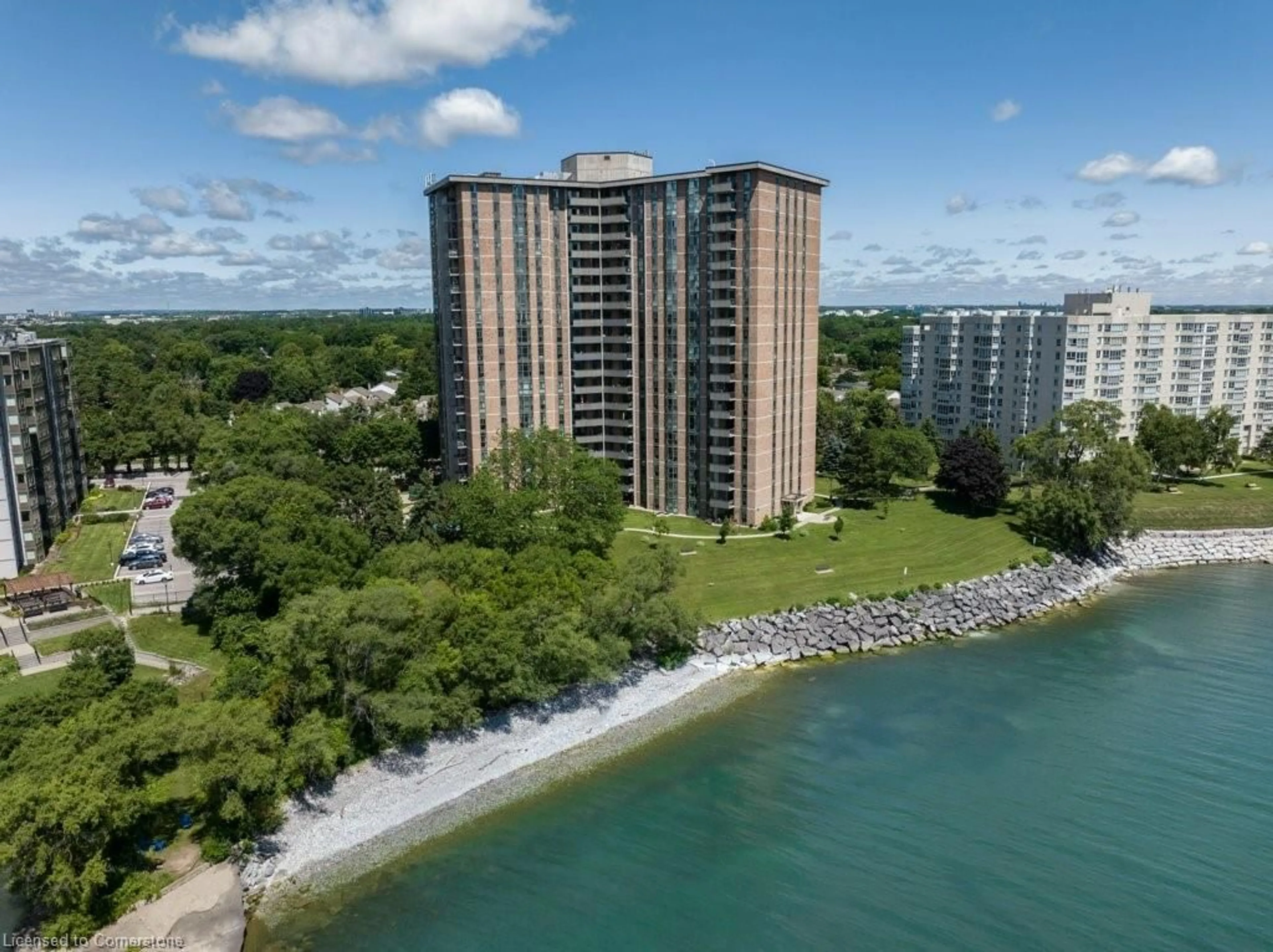 A pic from exterior of the house or condo, lake for 5250 Lakeshore Rd #2006, Burlington Ontario L7L 5L2