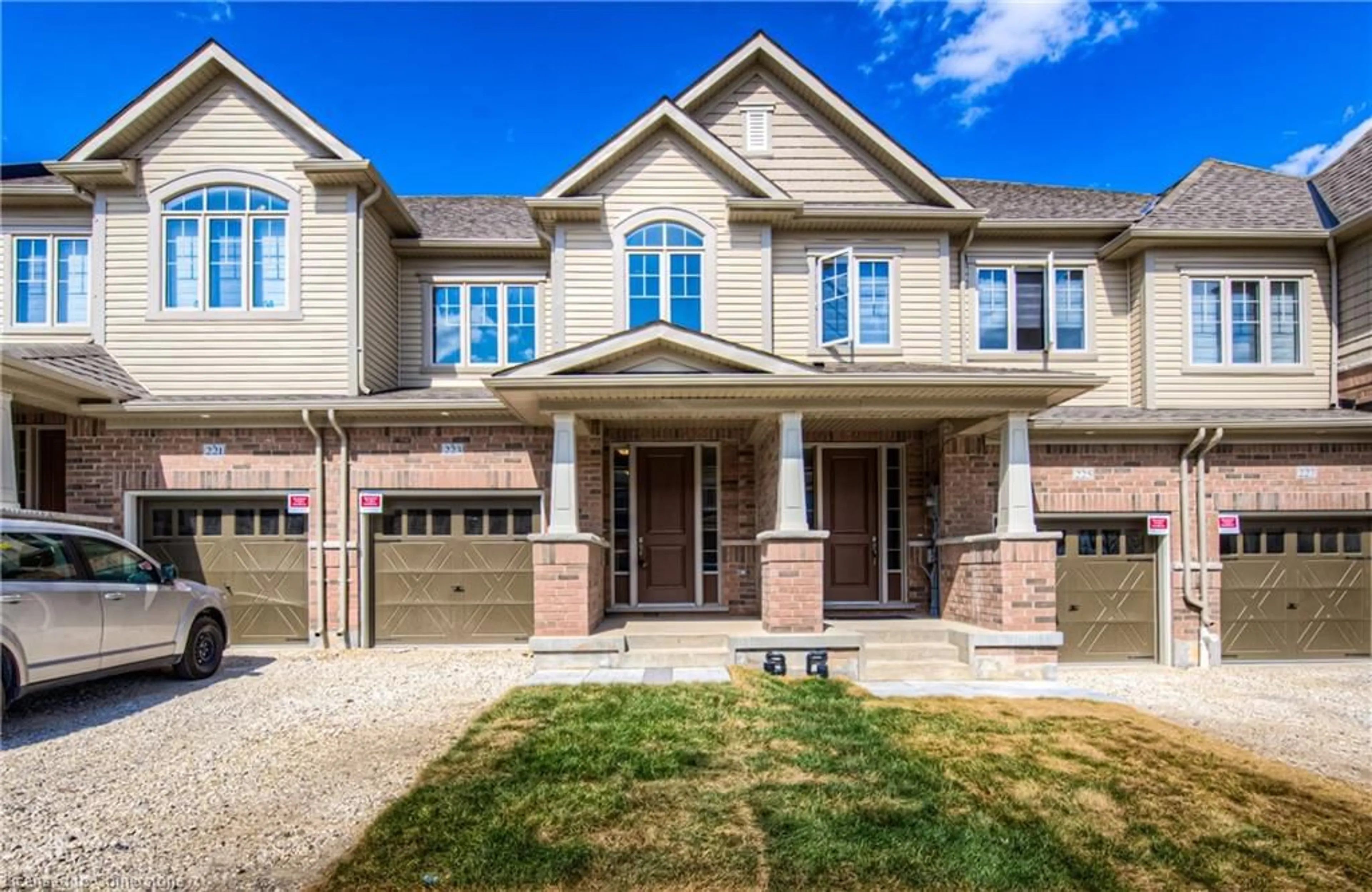 Home with brick exterior material for 223 Broadacre Drive Dr, Kitchener Ontario N2R 0S6