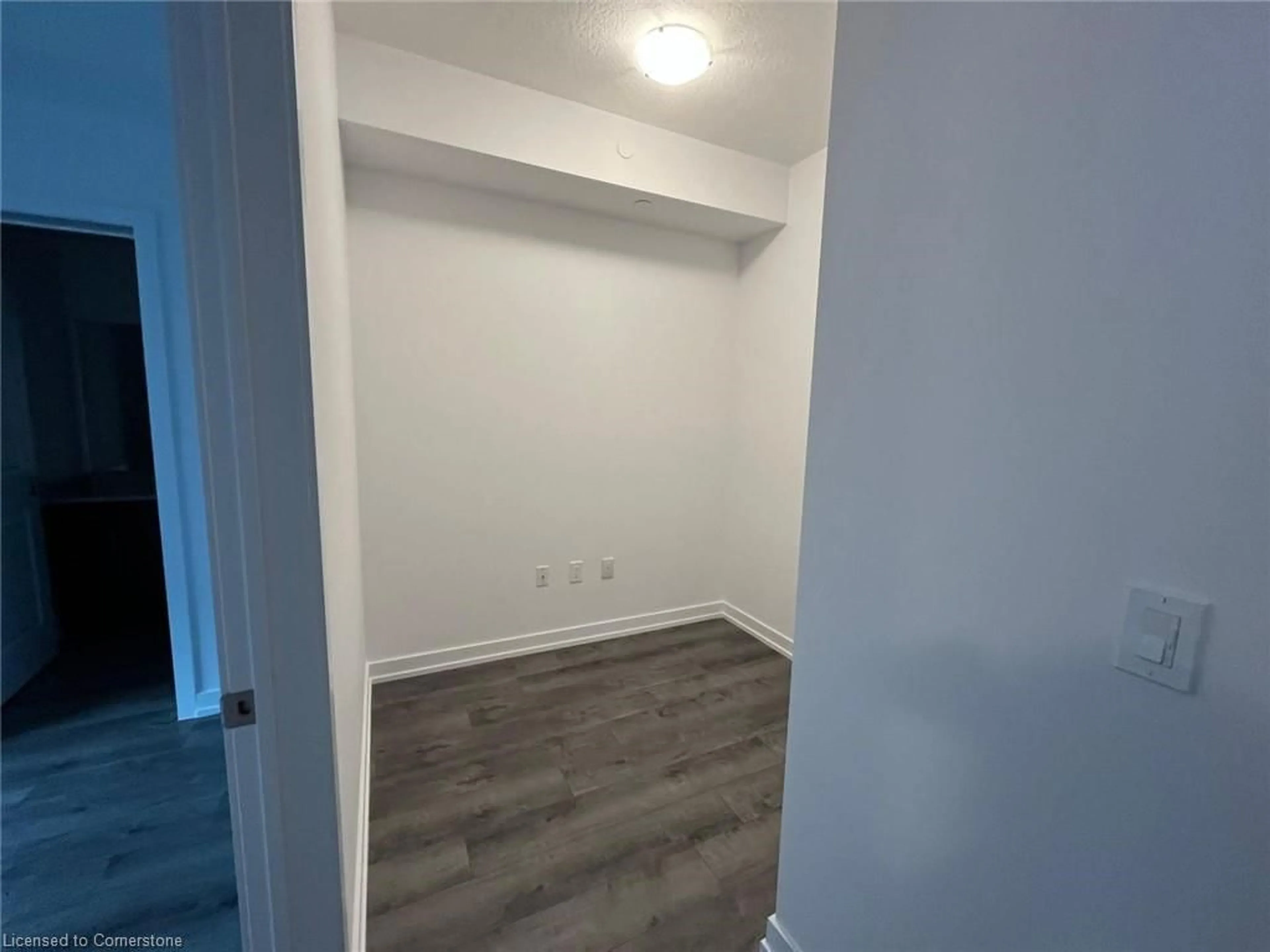 A pic of a room, not visible floor for 5055 Greenlane Rd #232, Beamsville Ontario L3J 2J3