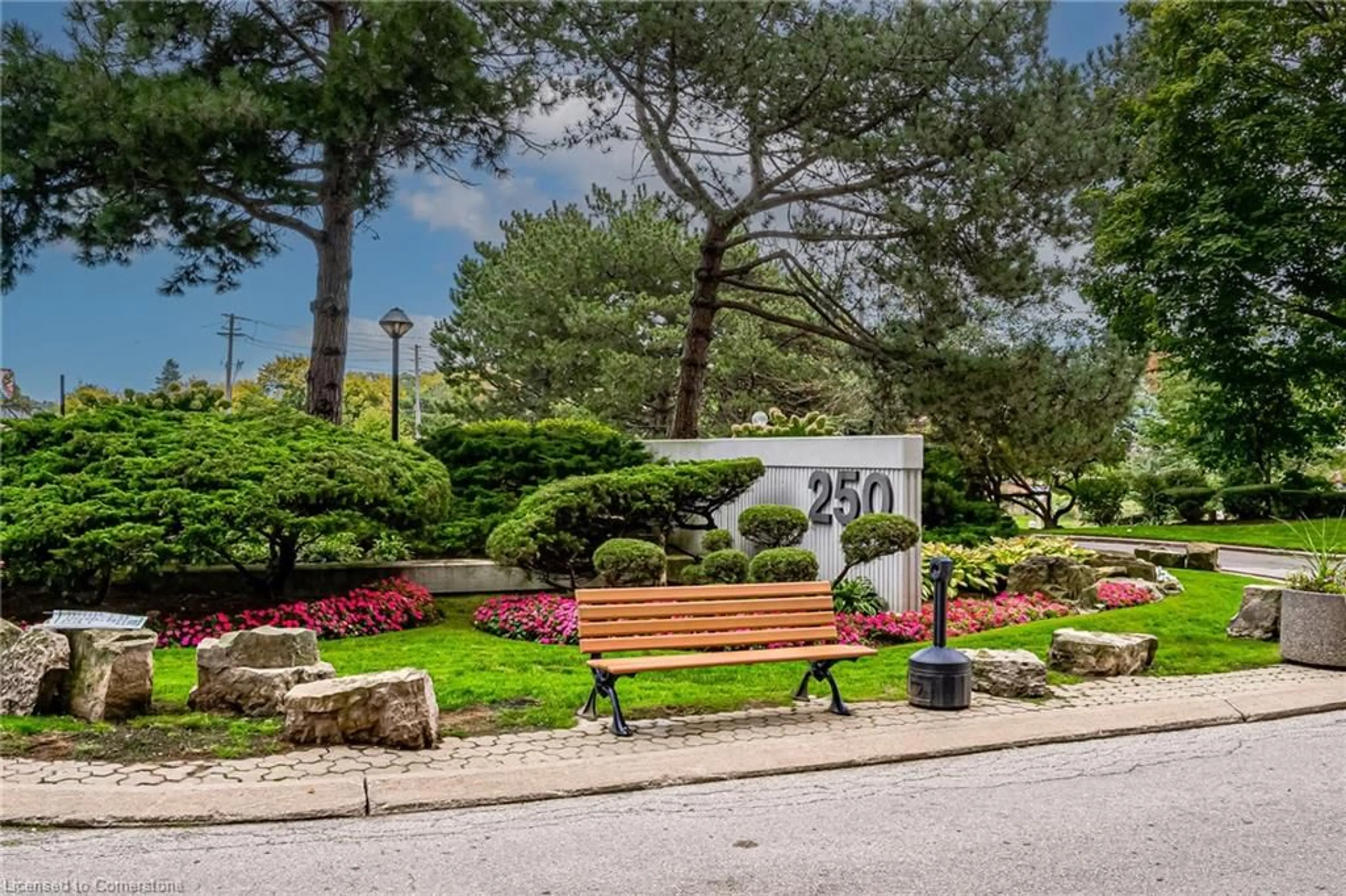 A pic from exterior of the house or condo, the street view for 250 Scarlett Rd #PH 2012, Toronto Ontario M6N 4X5