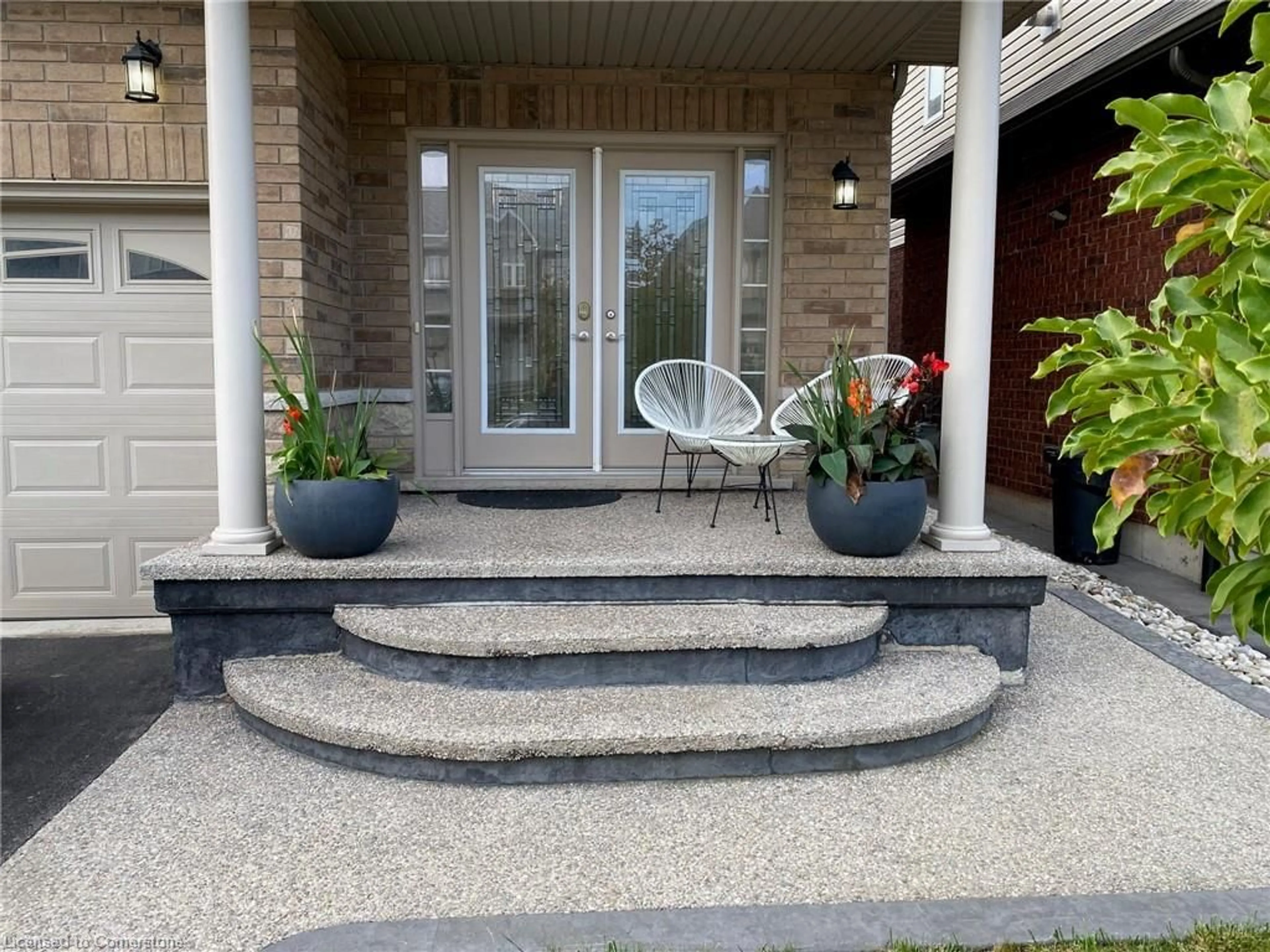 Patio for 60 Alden Street St, Hamilton Ontario L0R 1P0