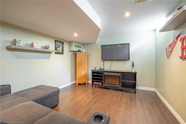 Additional property image - 93 Bradley Ave
