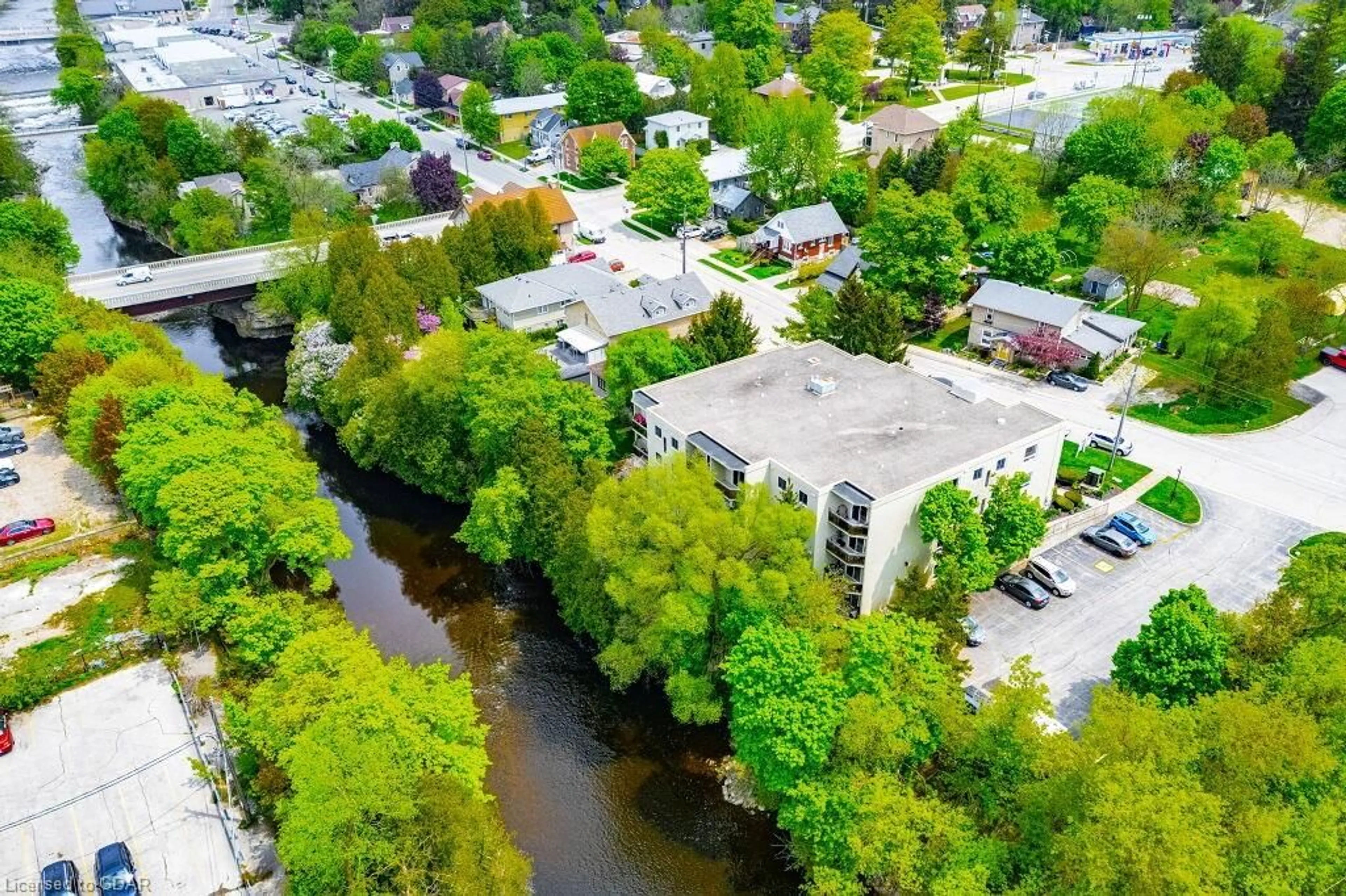 A pic from exterior of the house or condo, the street view for 245 Queen St #103, Fergus Ontario N1M 3R6