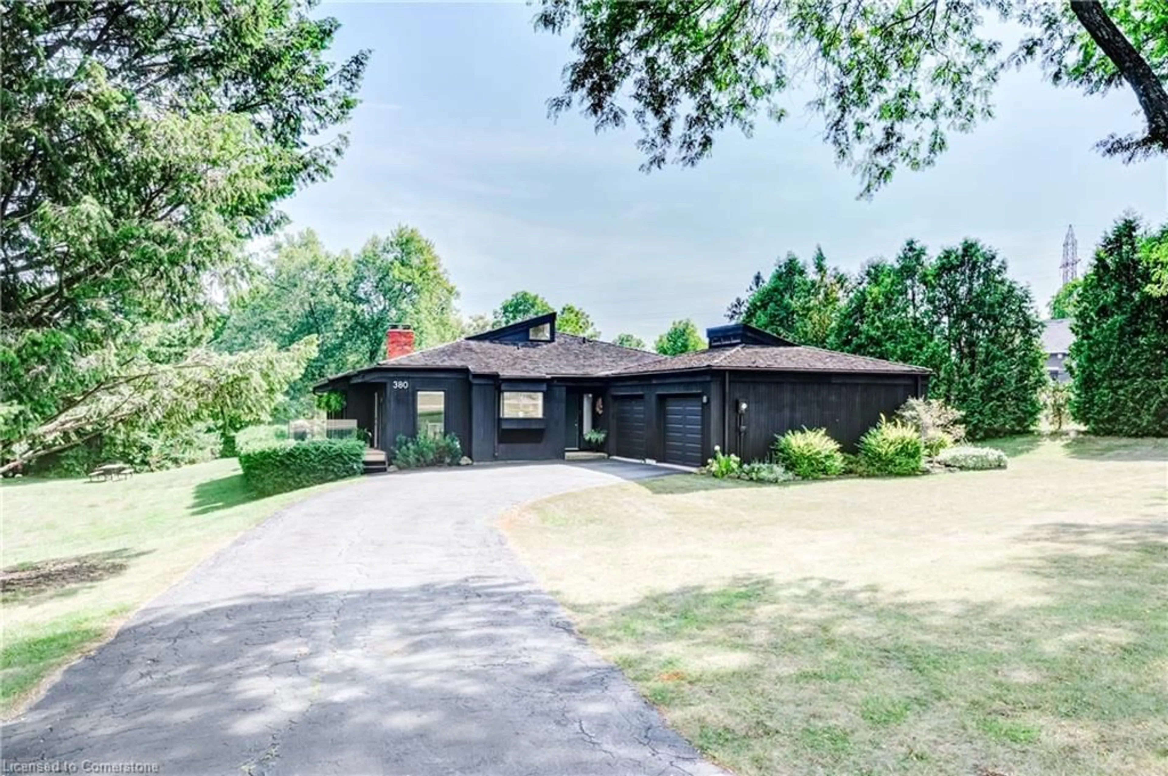 Frontside or backside of a home for 380 Parkside Dr, Waterdown Ontario L0R 2H1