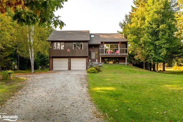256 South Mary Lake Rd, Port Sydney 2