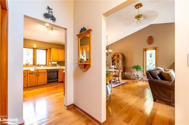 256 South Mary Lake Rd, Port Sydney 5