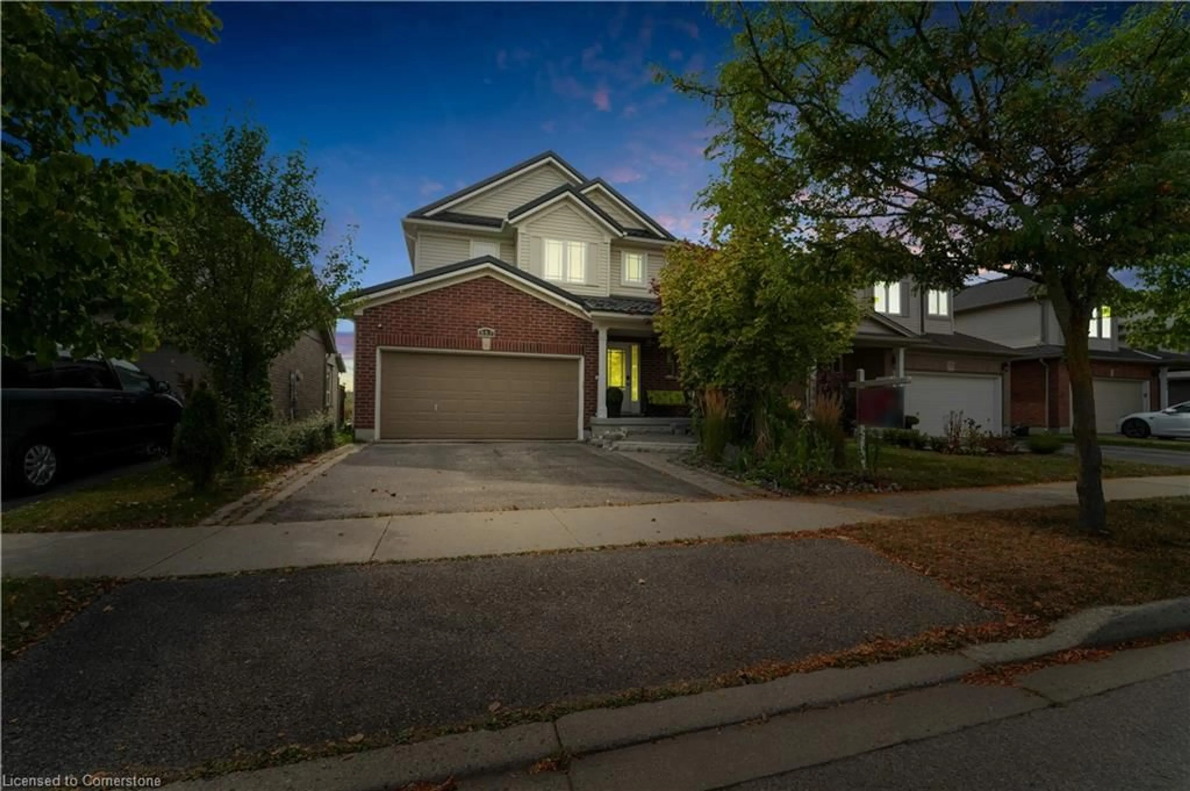 Frontside or backside of a home for 557 St Moritz Ave, Waterloo Ontario N2T 2Z3