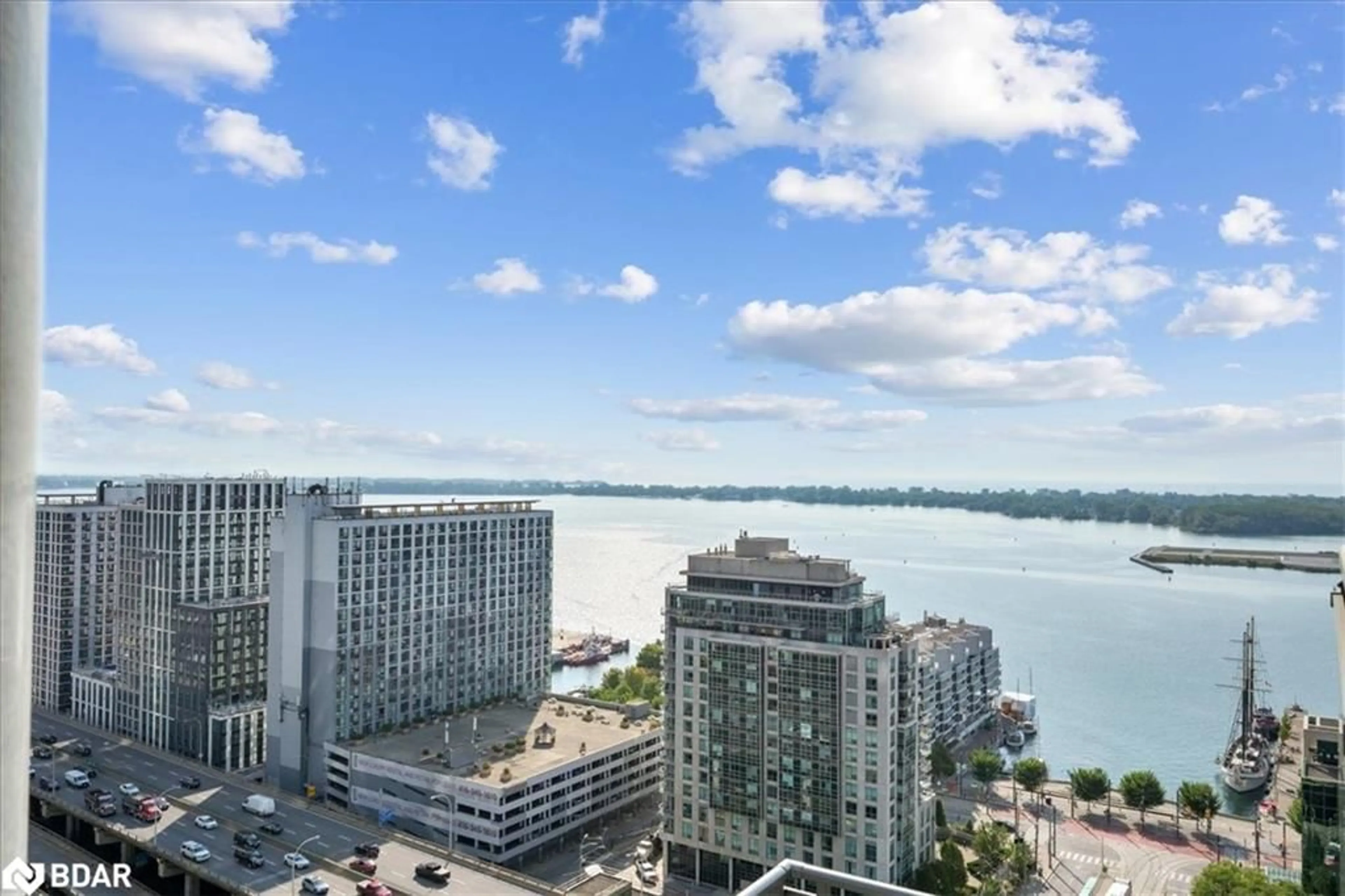 Lakeview for 15 Brunel Crt #201, Toronto Ontario M5V 3Y4