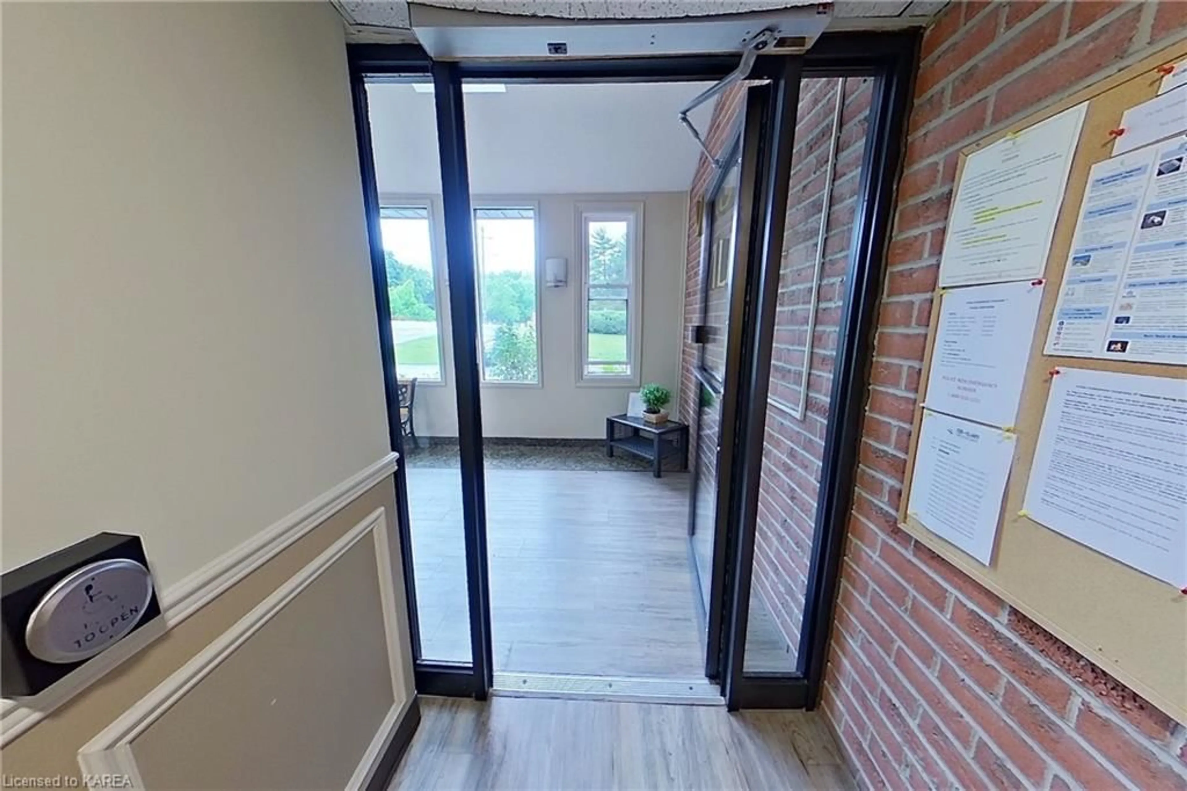 Indoor foyer, unknown floor for 7 Centre St #102, Napanee Ontario K7R 3X3