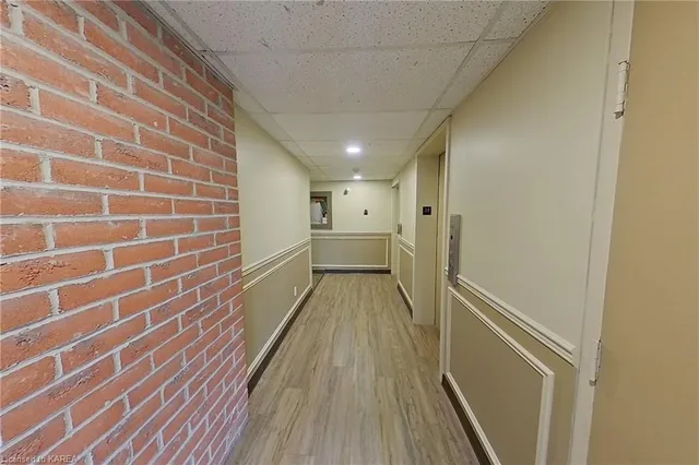 7 Centre St #102, Napanee 5