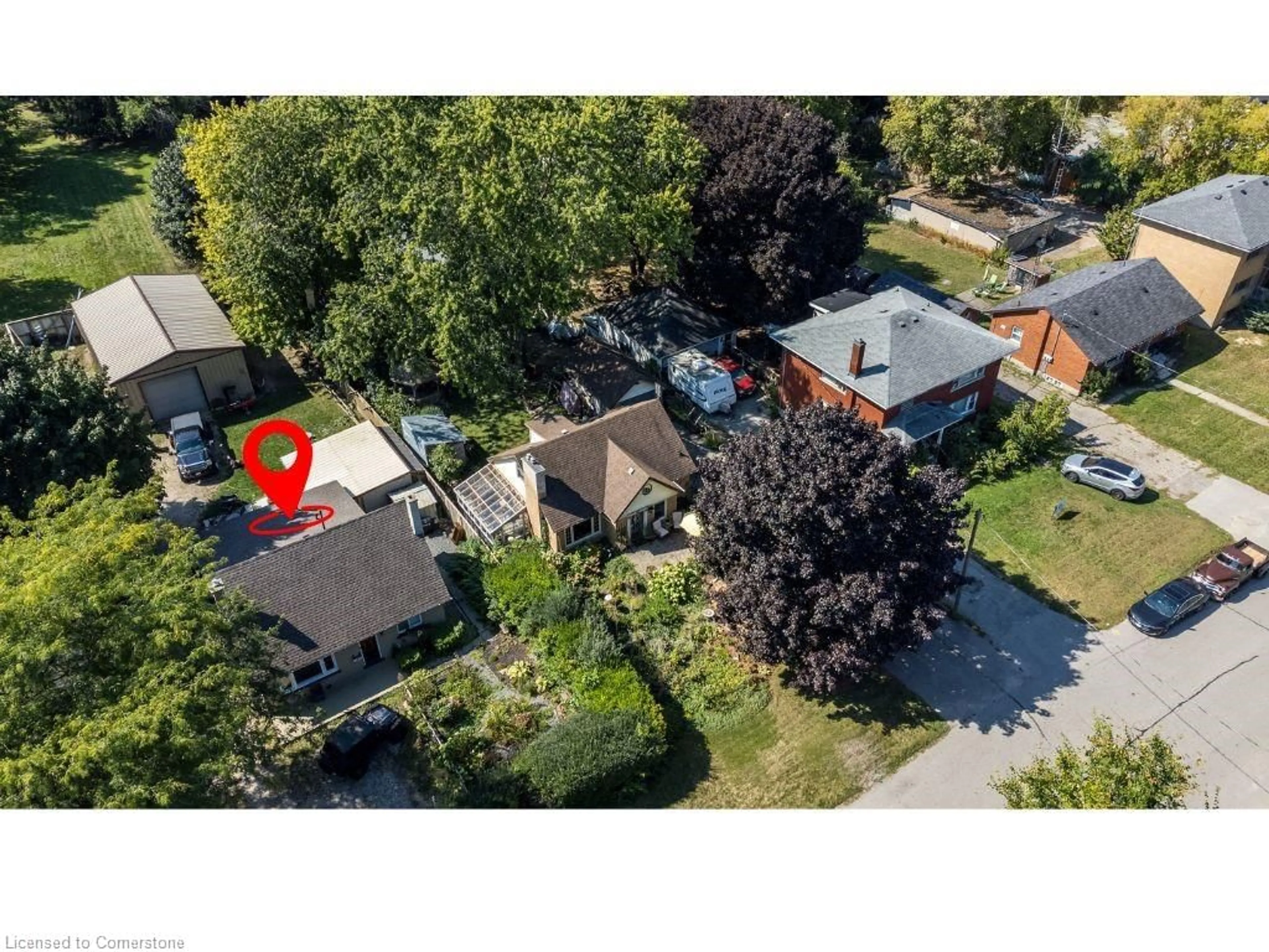 Frontside or backside of a home for 39 Turner Ave, Kitchener Ontario N2B 2C8