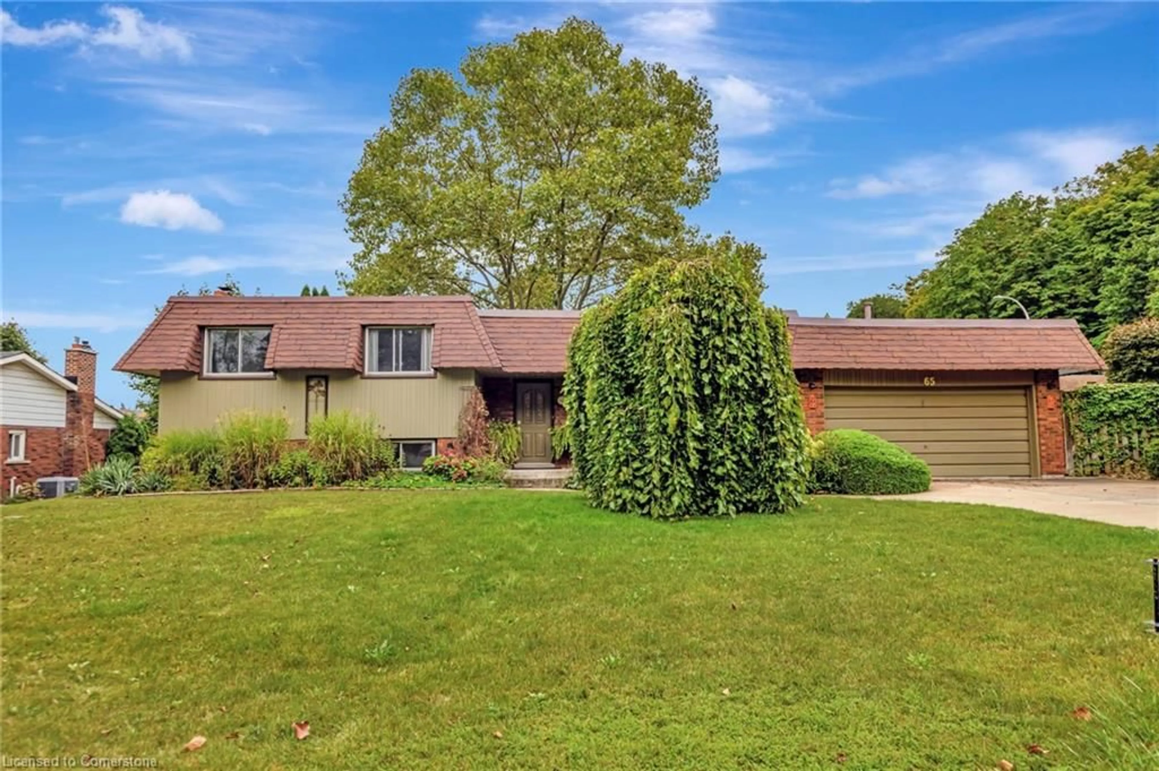 Frontside or backside of a home for 65 Maple Dr, Stoney Creek Ontario L8G 3C6