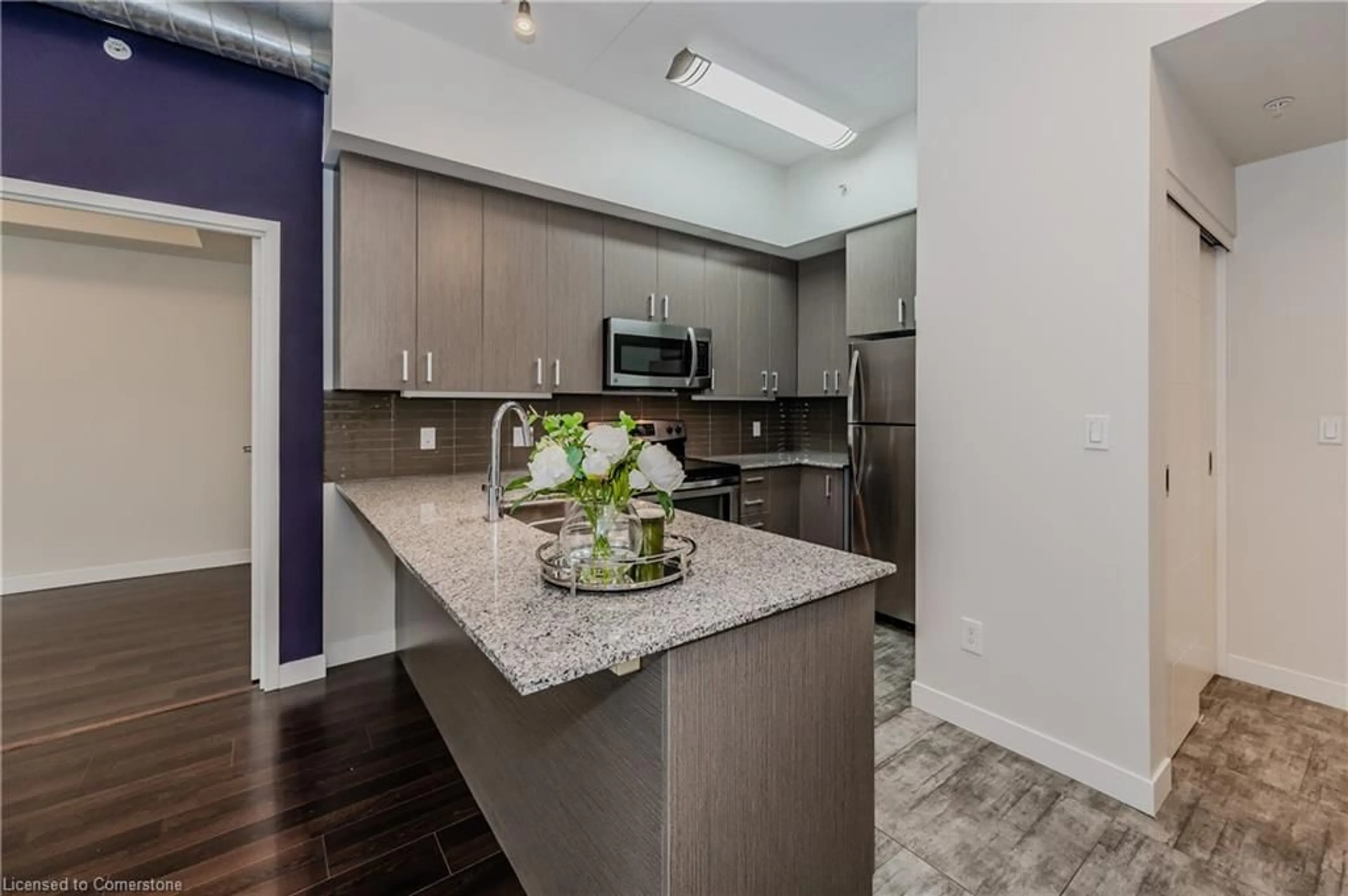 Open concept kitchen for 62 Balsam St #H201, Waterloo Ontario N2L 3H2