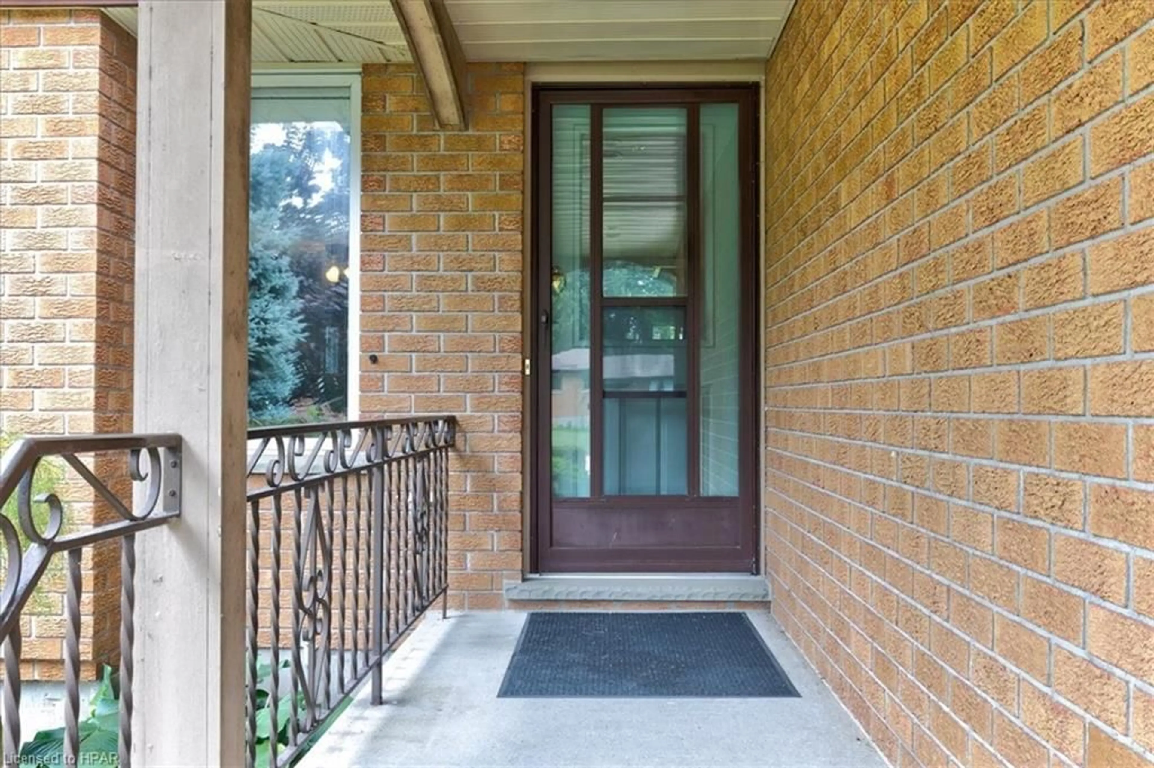 Indoor entryway, wood floors for 250 Stella Ave, Glencoe Ontario N0L 1M0