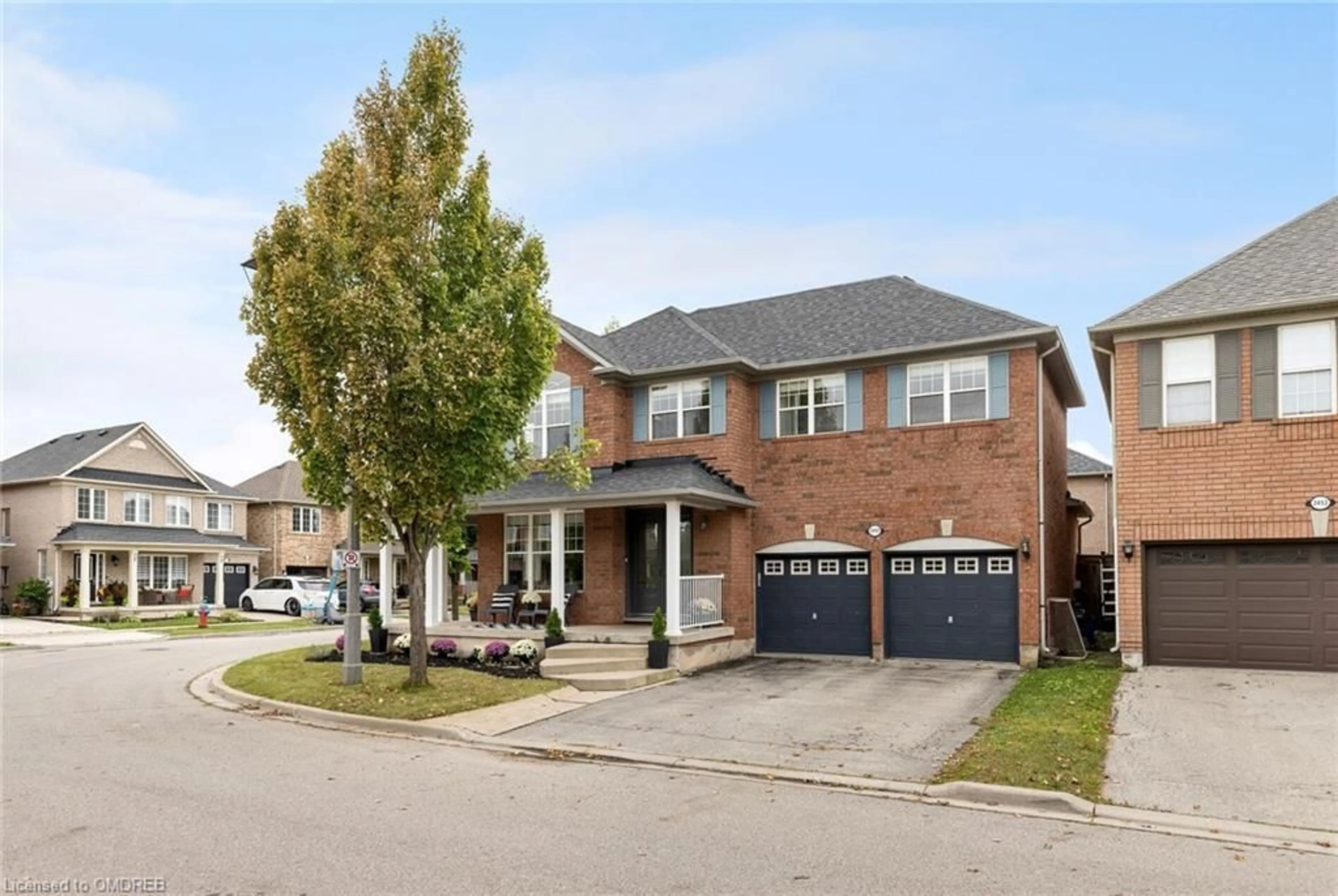 Home with brick exterior material for 2457 Clayborne Pl, Oakville Ontario L6M 4C4