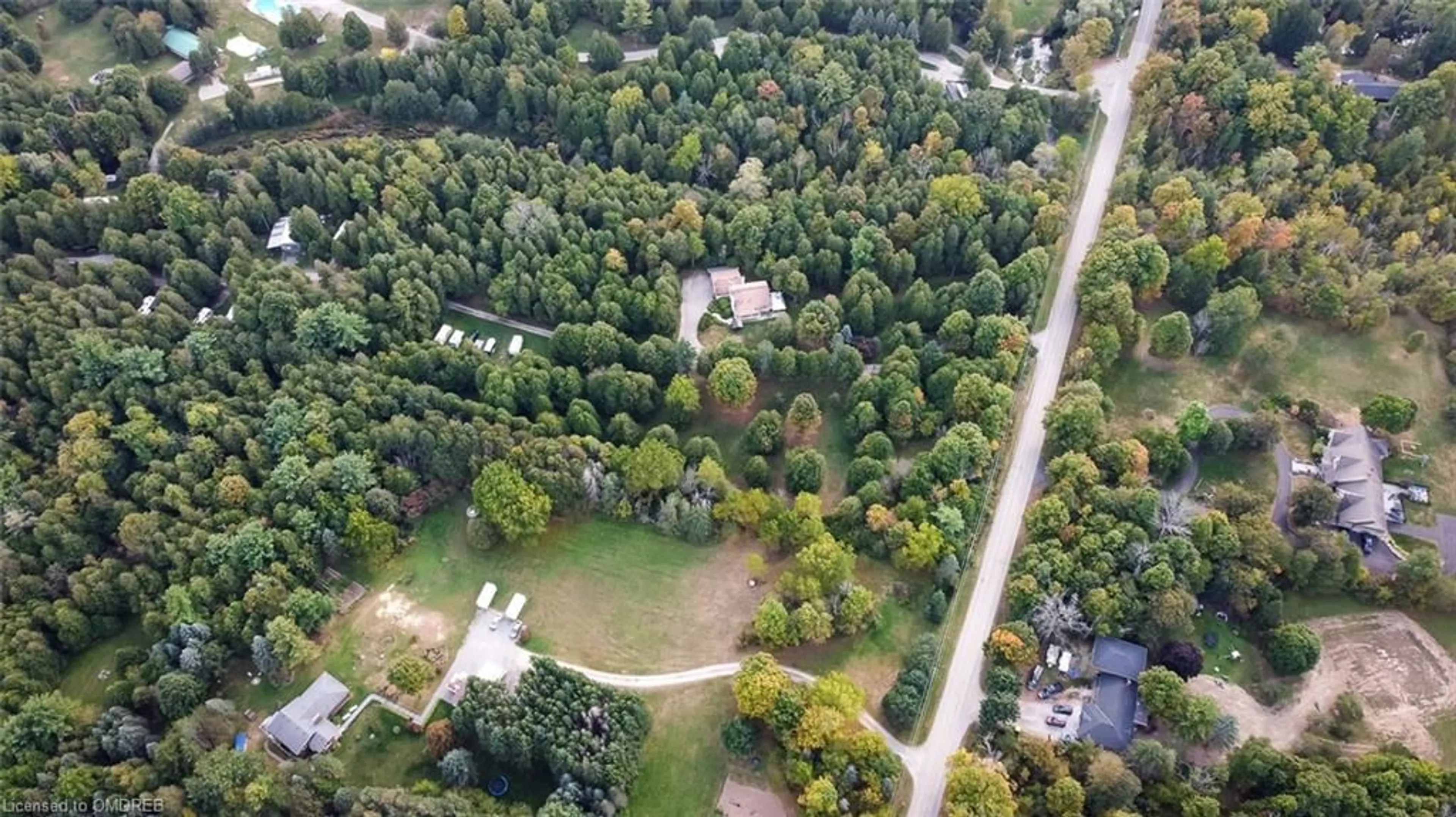 A pic from exterior of the house or condo, the street view for 326 11th Concession Rd, Carlisle Ontario L8B 1J1