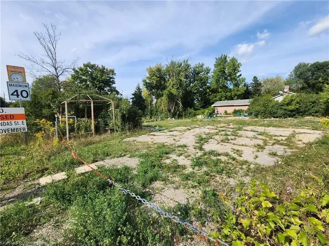 Additional image 13 of 559 Dundas St