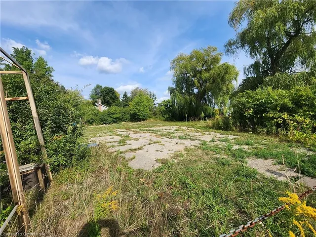Additional image 12 of 559 Dundas St