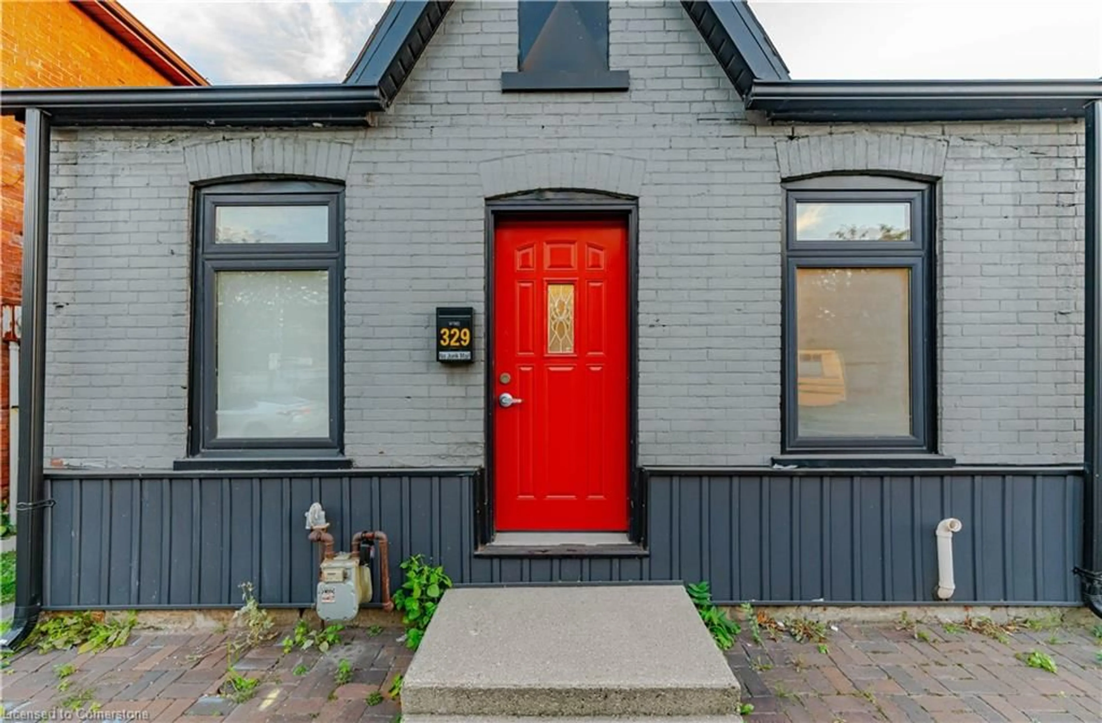 Outside view for 329 Main St, Hamilton Ontario L8P 1K1