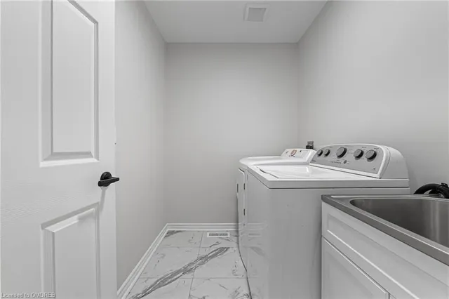 Additional property image - 486 Acumen Crt