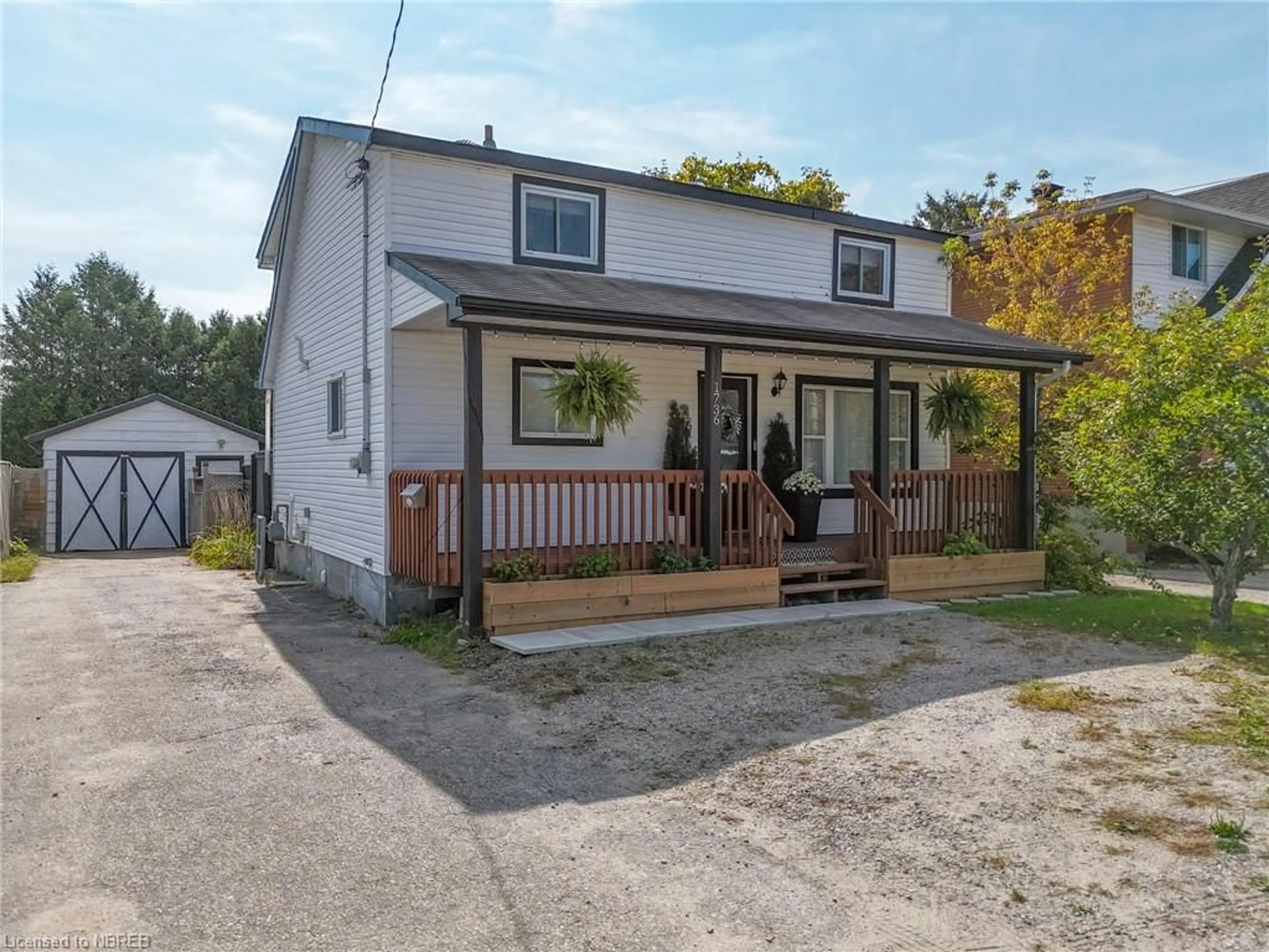 Frontside or backside of a home for 1736 Mckeown Ave, North Bay Ontario P1B 7N3