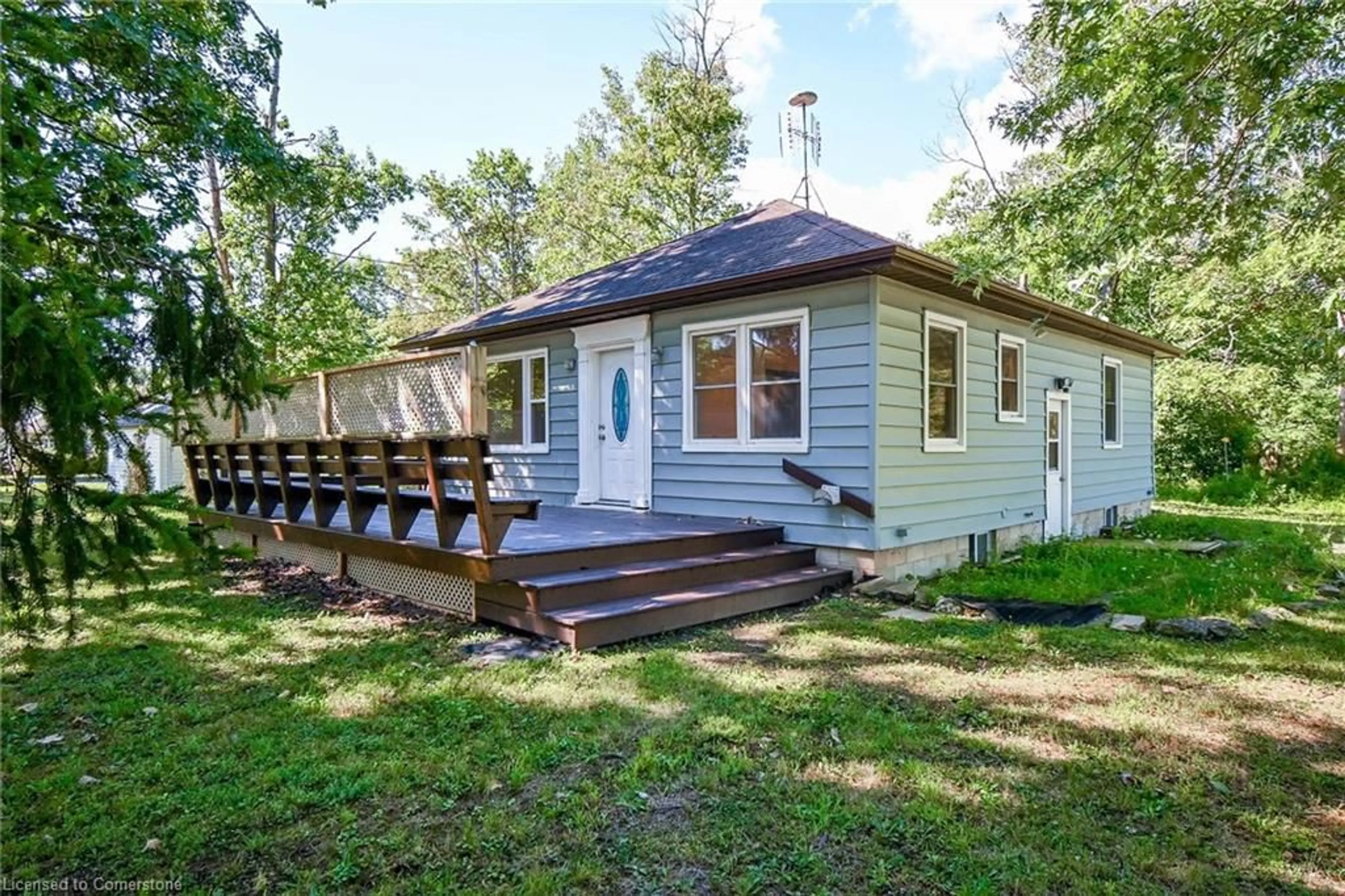 Cottage for 355 Bernard Ave, Ridgeway Ontario L0S 1N0