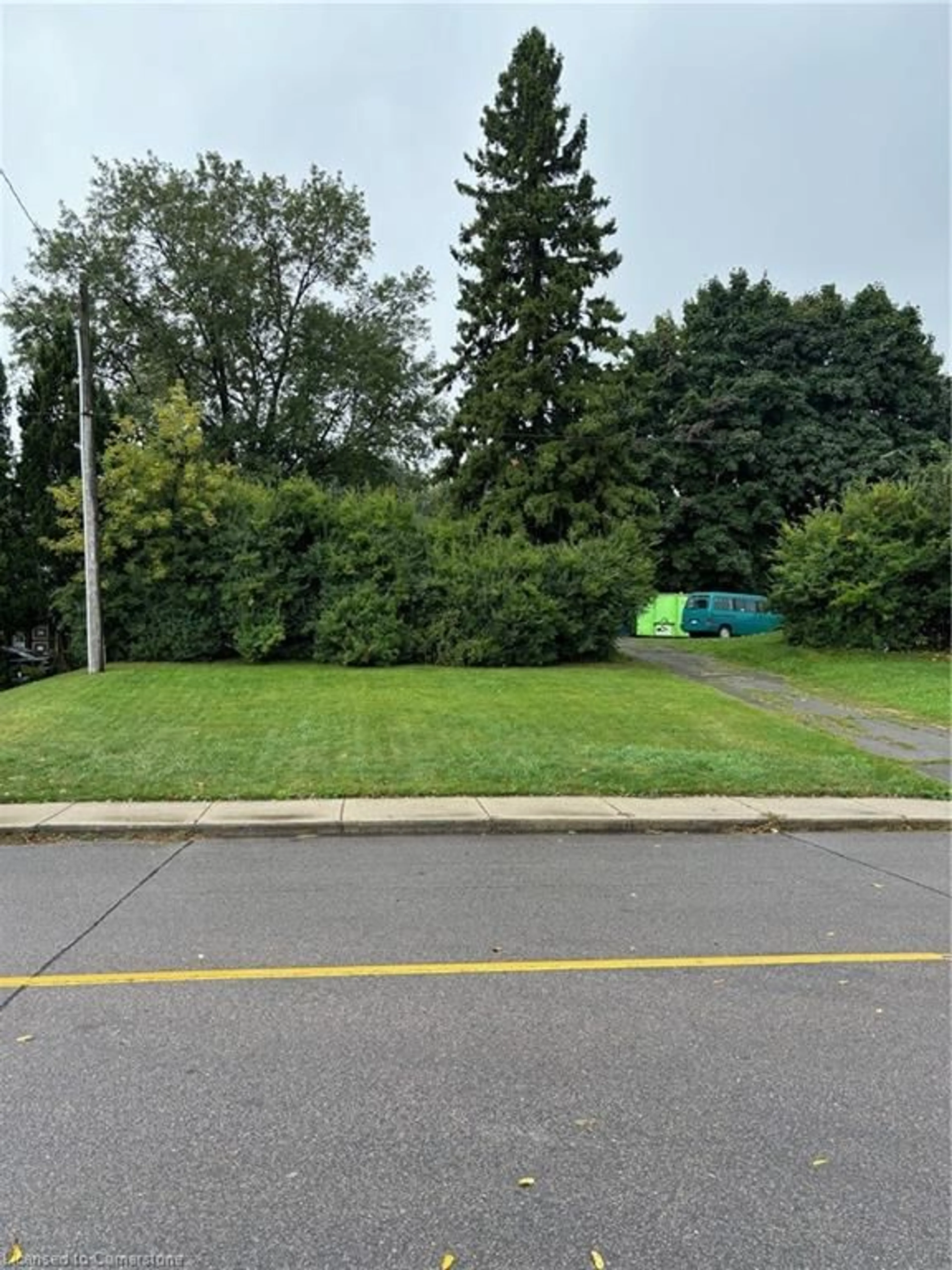 Frontside or backside of a home, the fenced backyard for 269 Sanatorium Rd, Hamilton Ontario L9C 1Z4