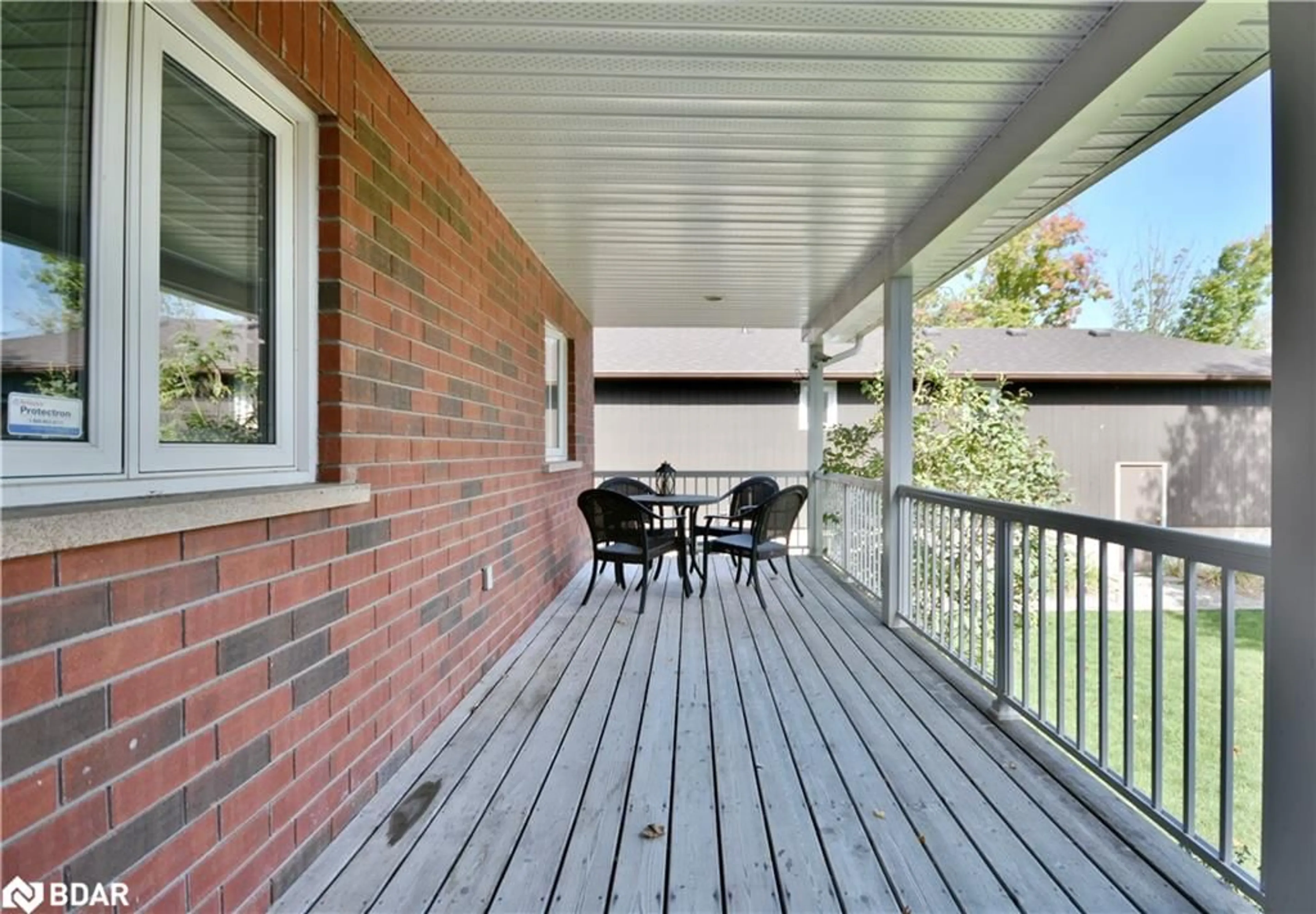 Patio for 2226 Richard St, Innisfil Ontario L9S 2C5