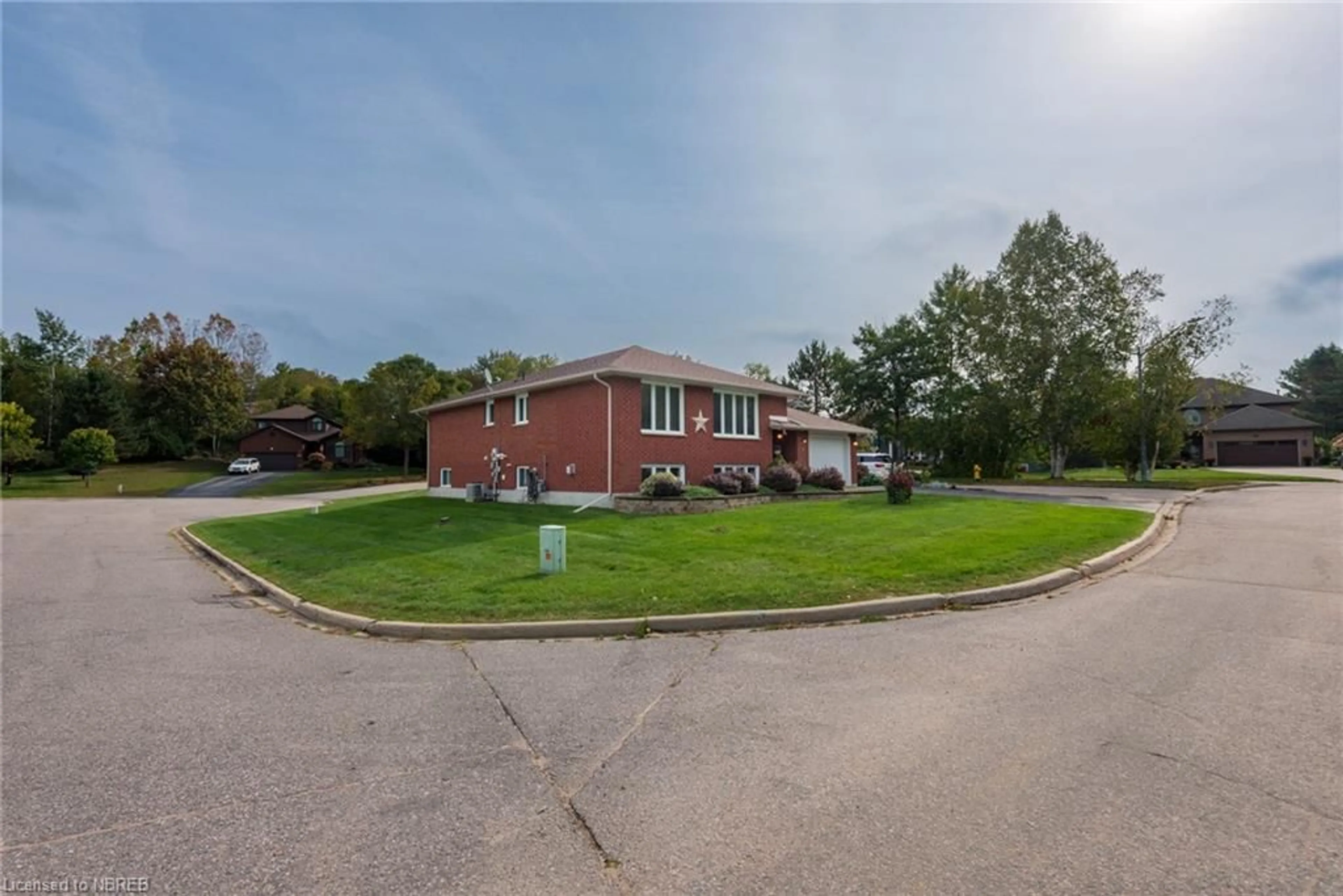 Frontside or backside of a home for 116 Mclean Rd, North Bay Ontario P1A 4H7