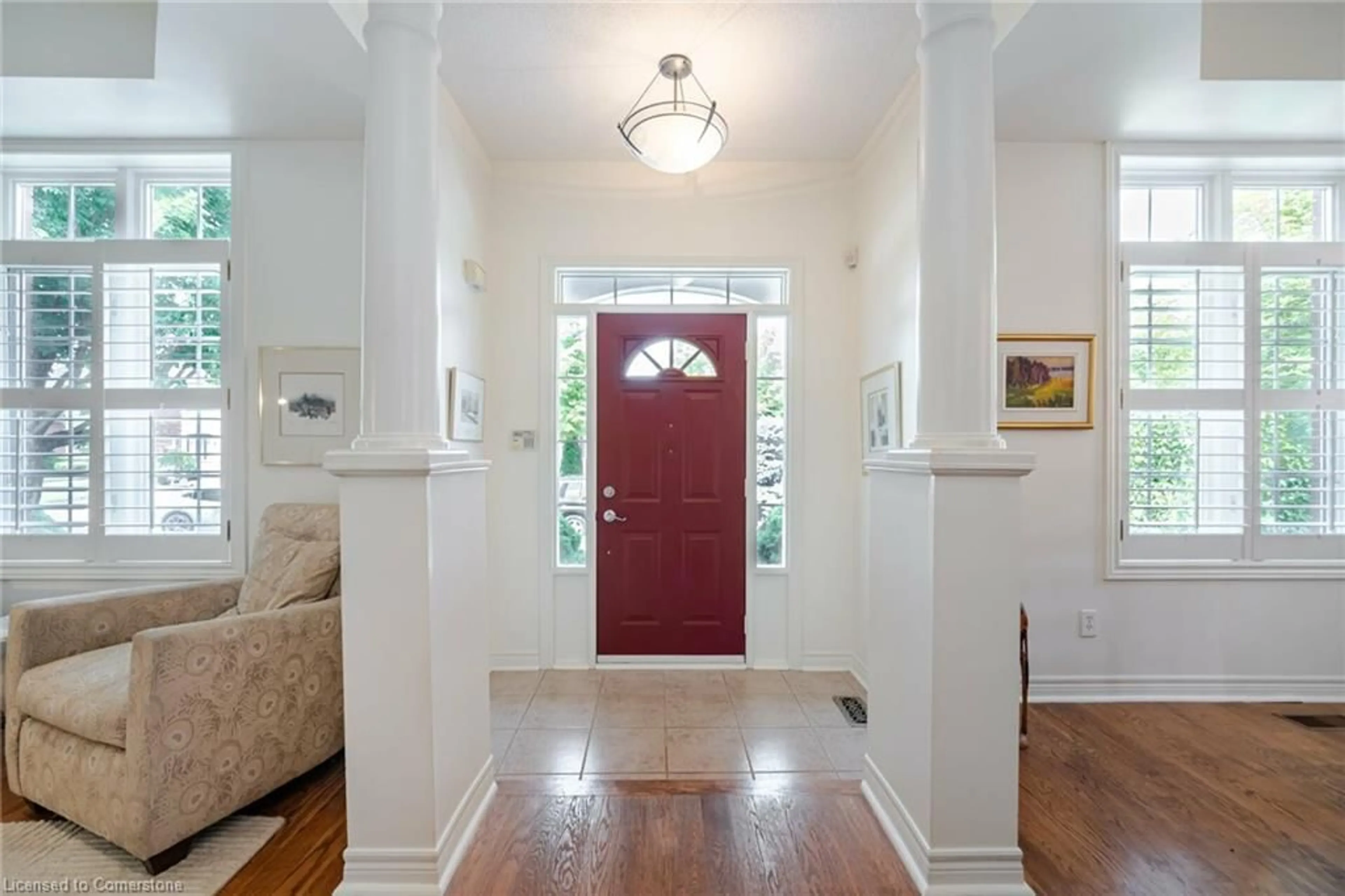 Indoor entryway, wood floors for 2484 Capilano Cres, Oakville Ontario L6H 6L4