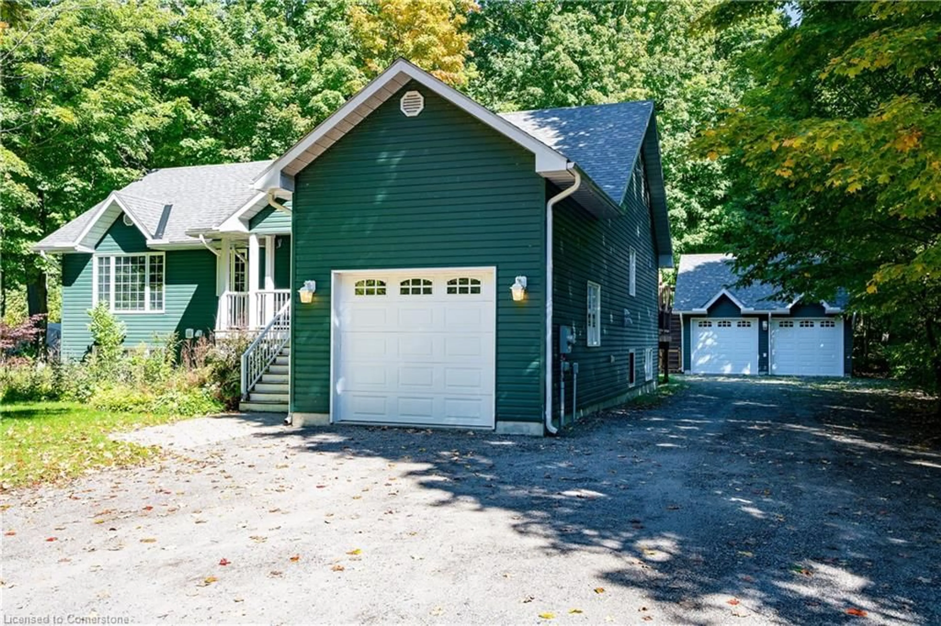 Cottage for 137 Desroches Trail, Tiny Ontario L9M 0H9