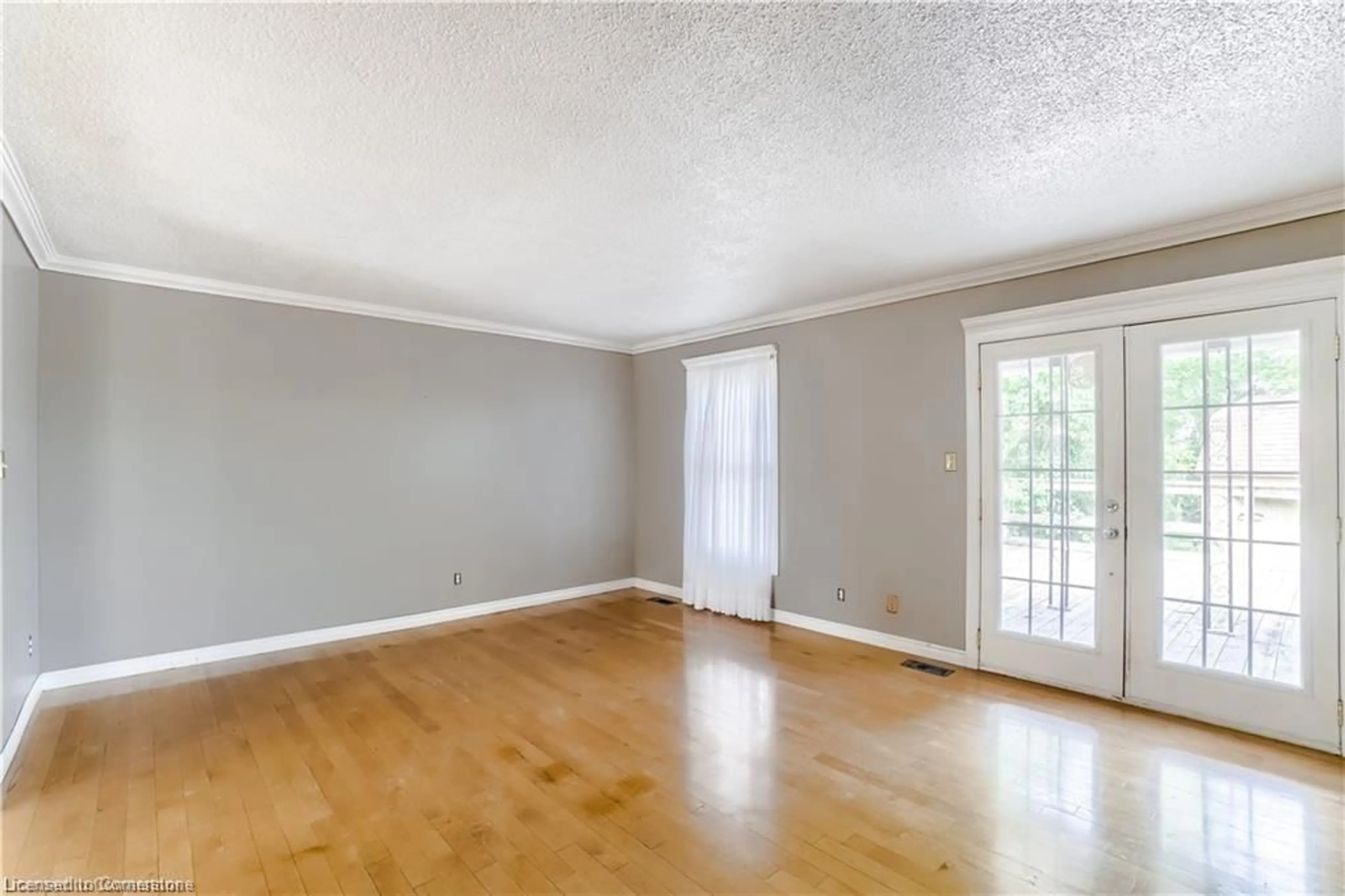 A pic of a room, wood floors for 1474 Wildren Pl, Cambridge Ontario N3H 5A9