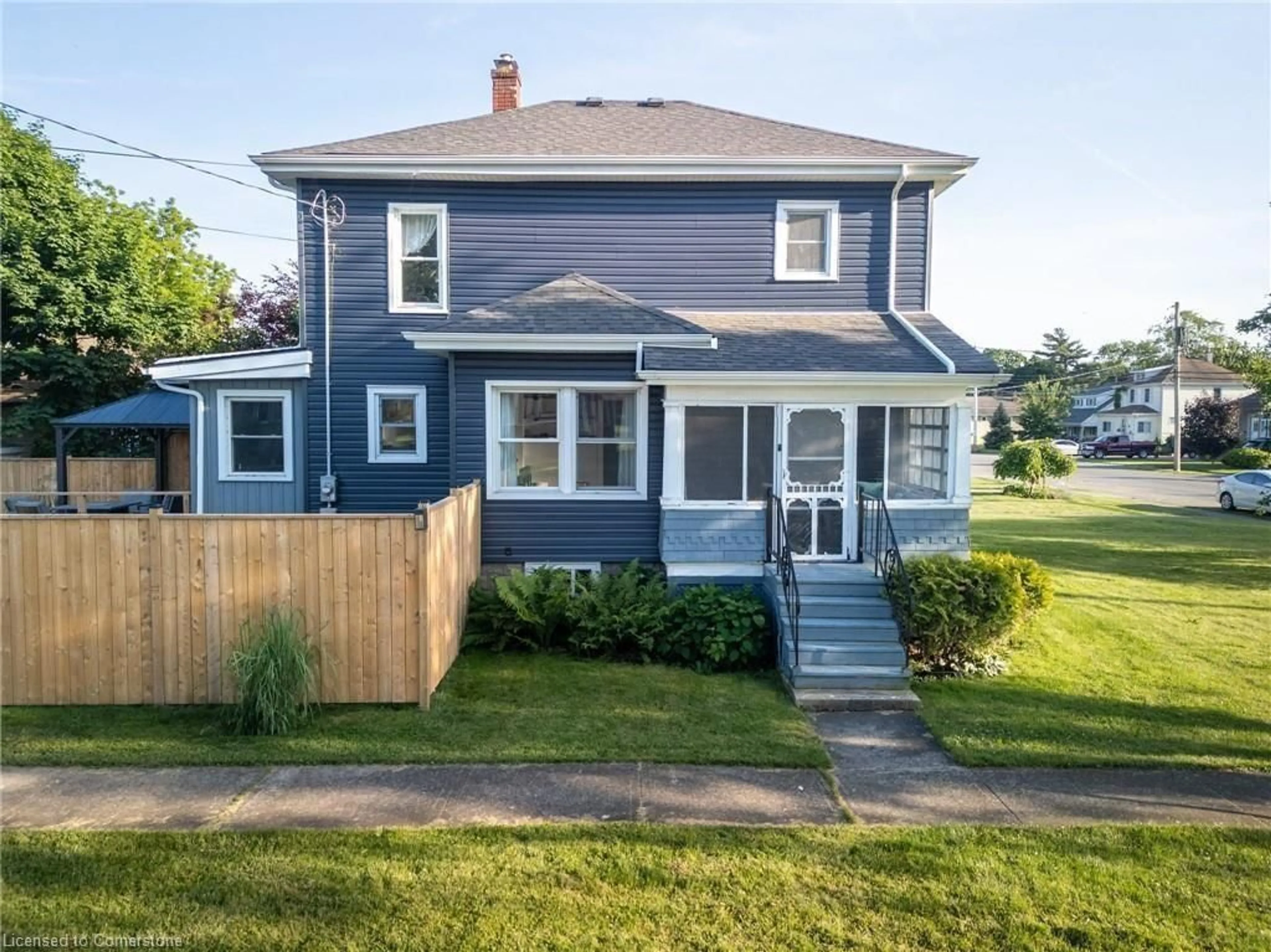 Frontside or backside of a home, cottage for 129 Forest Ave, Port Colborne Ontario L3K 5E5