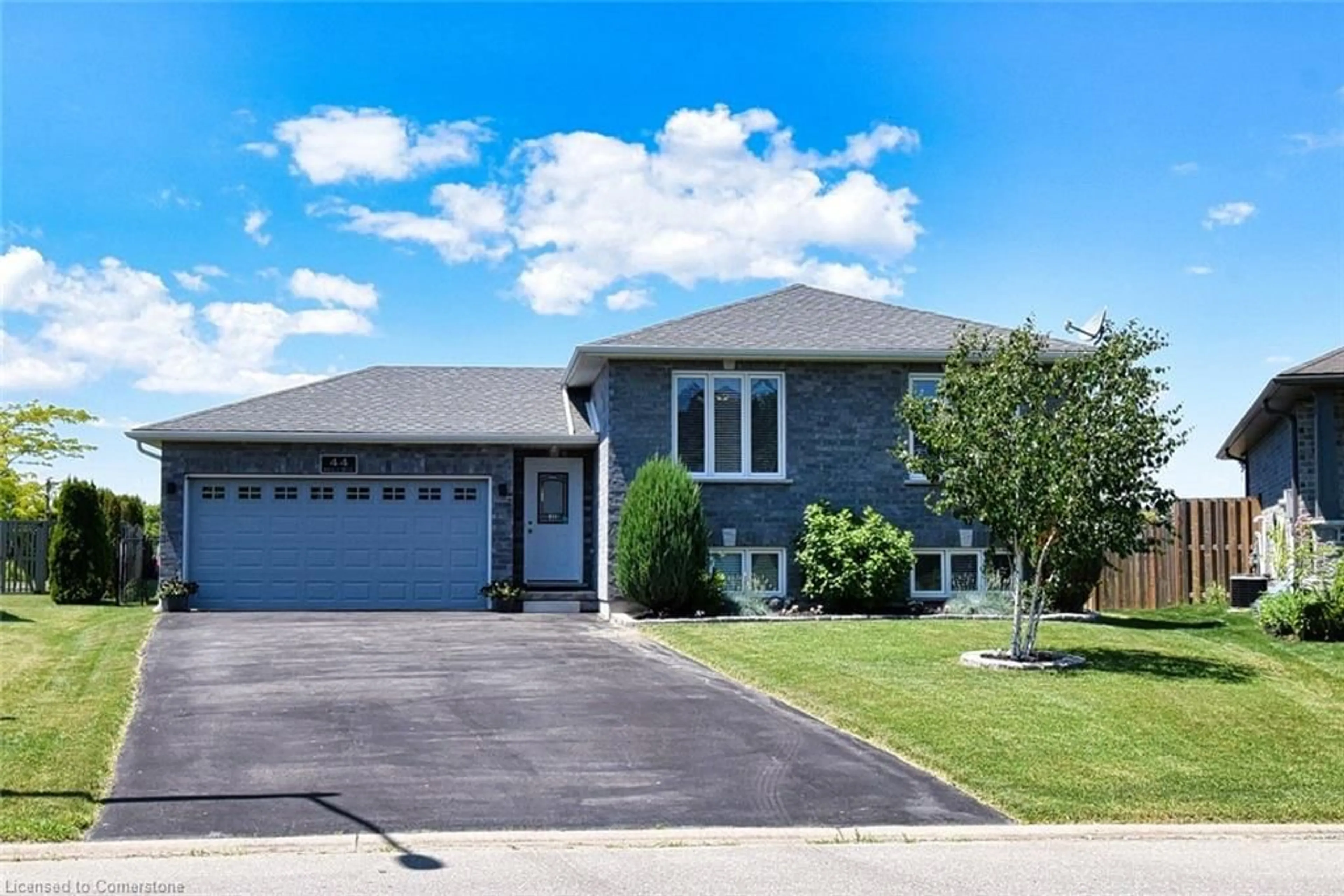 Frontside or backside of a home for 44 Backus Dr, Port Rowan Ontario N0E 1M0