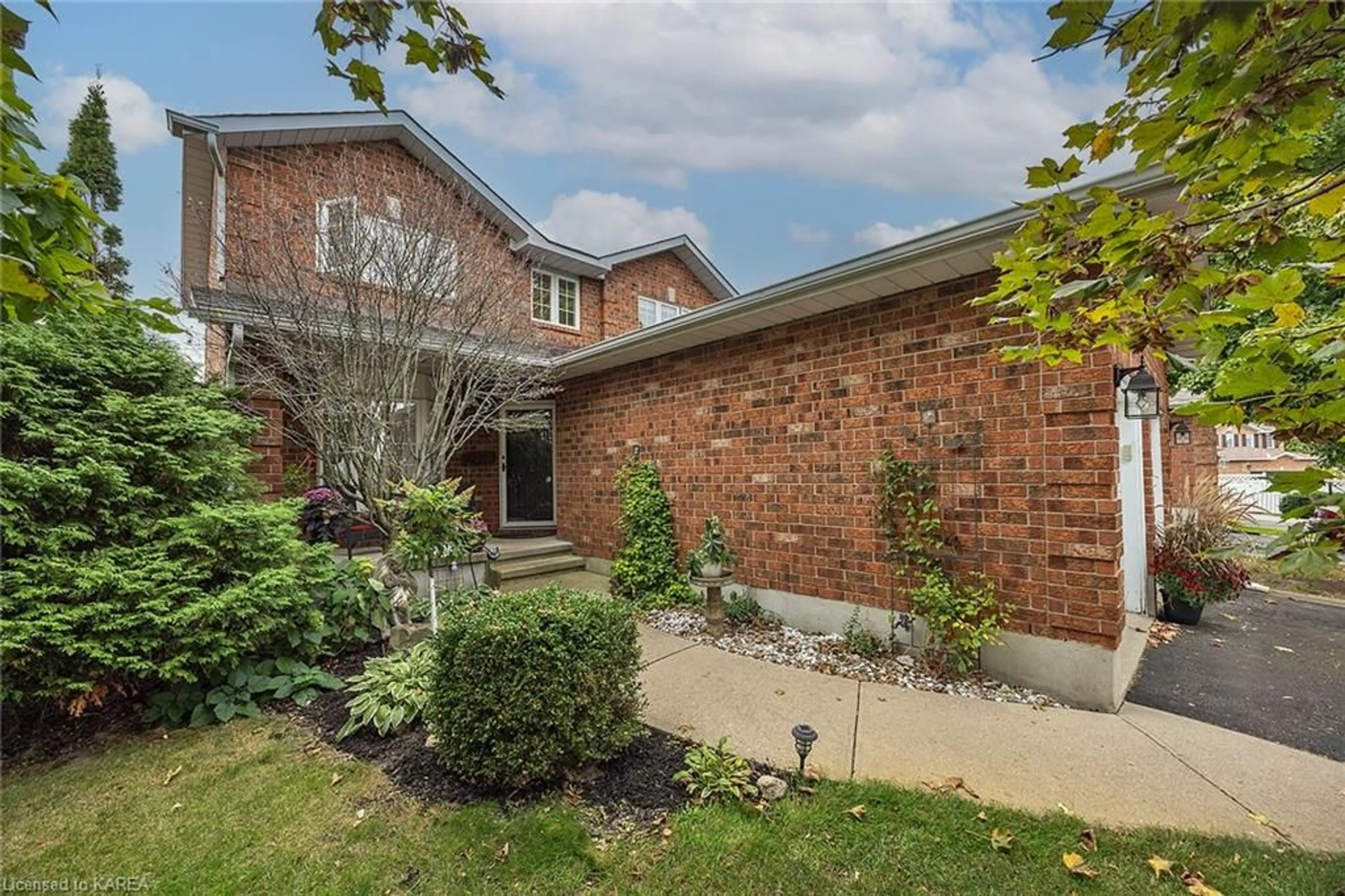 Home with brick exterior material for 1251 Longwood Terr, Kingston Ontario K7P 3B9