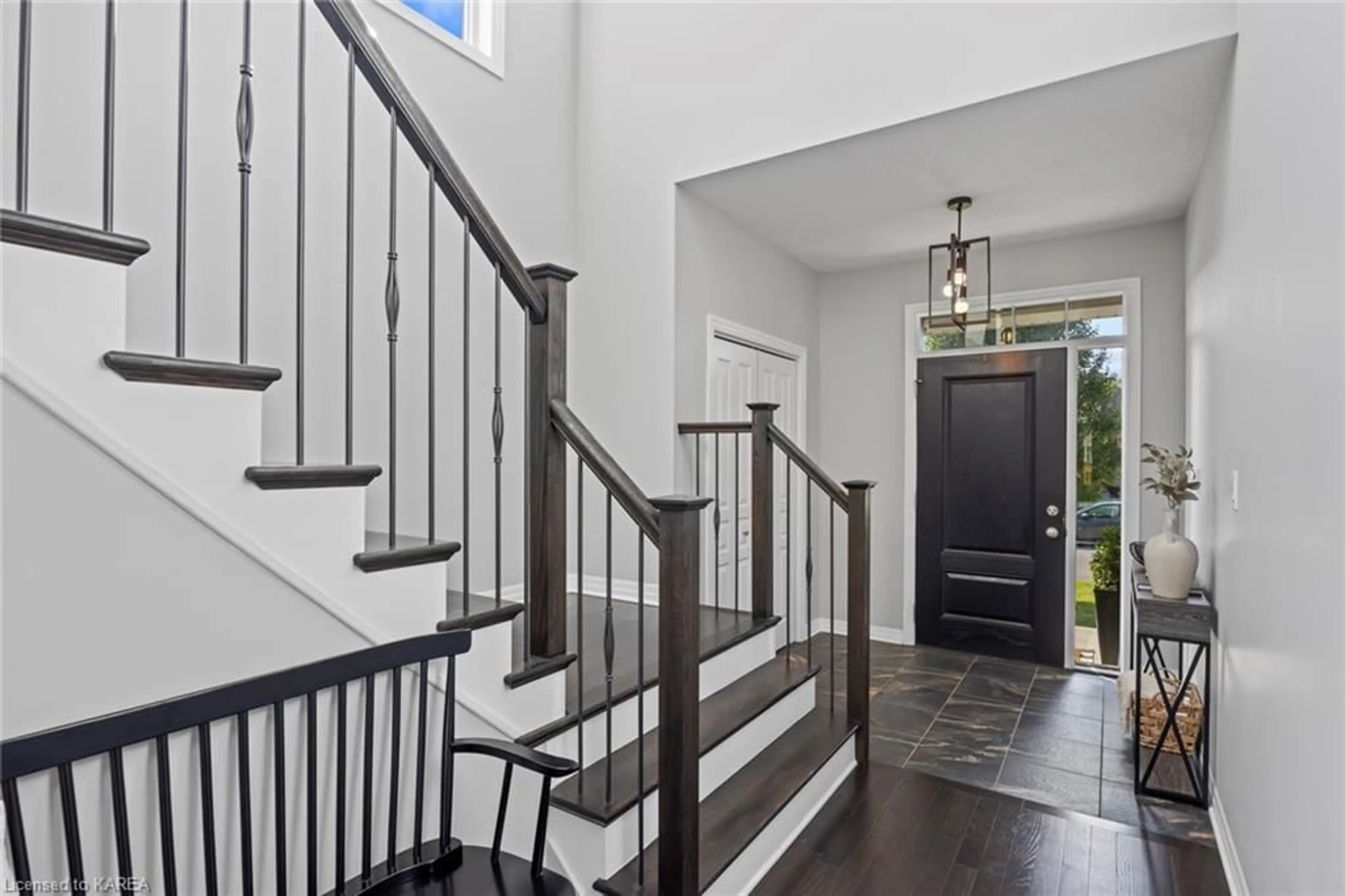 Indoor entryway, wood floors for 952 Edward Riley Dr, Kingston Ontario K7P 0J7