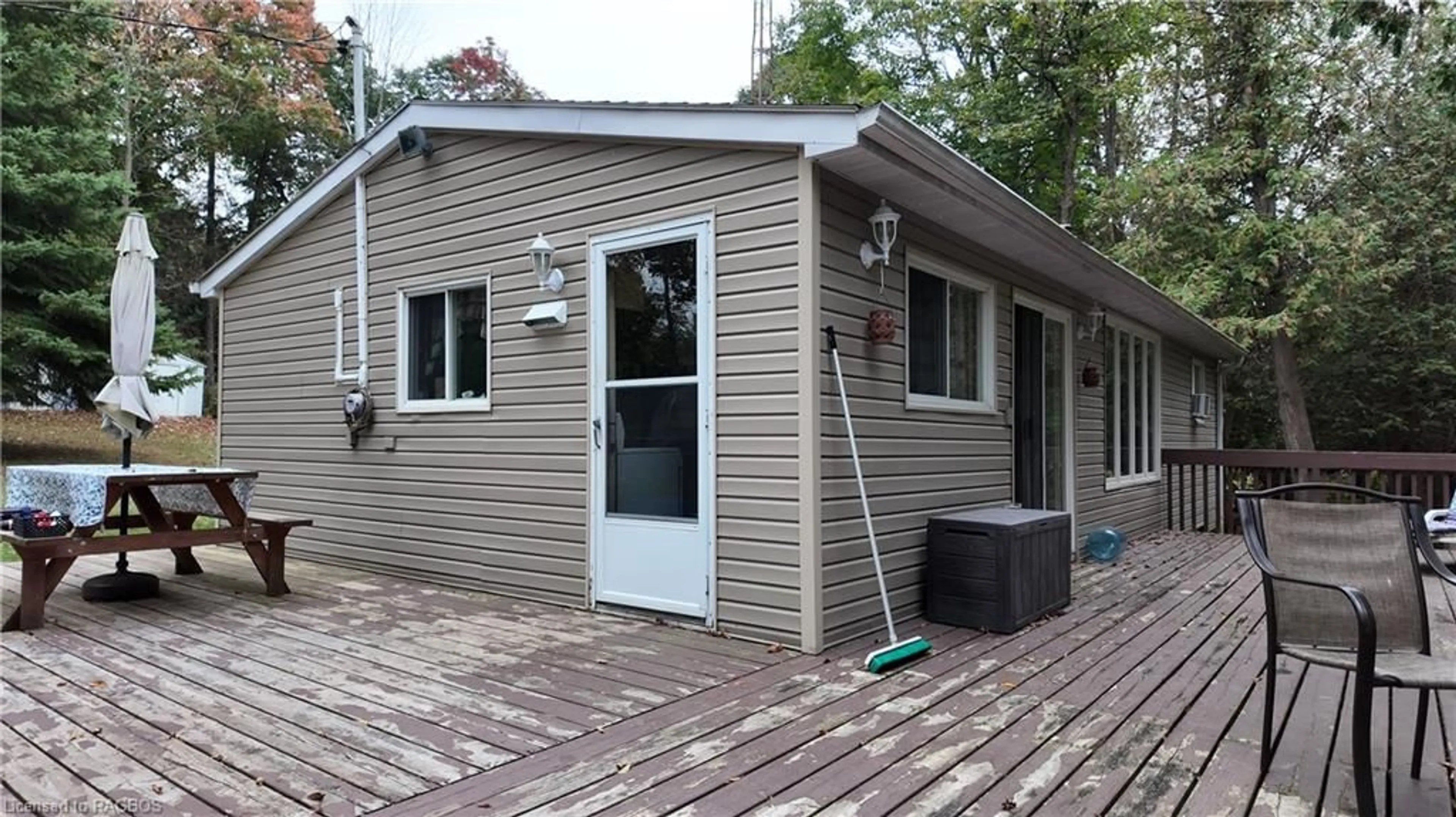 Home with vinyl exterior material for 119 Old Bridge Road South, West Grey Ontario N4N 3B8