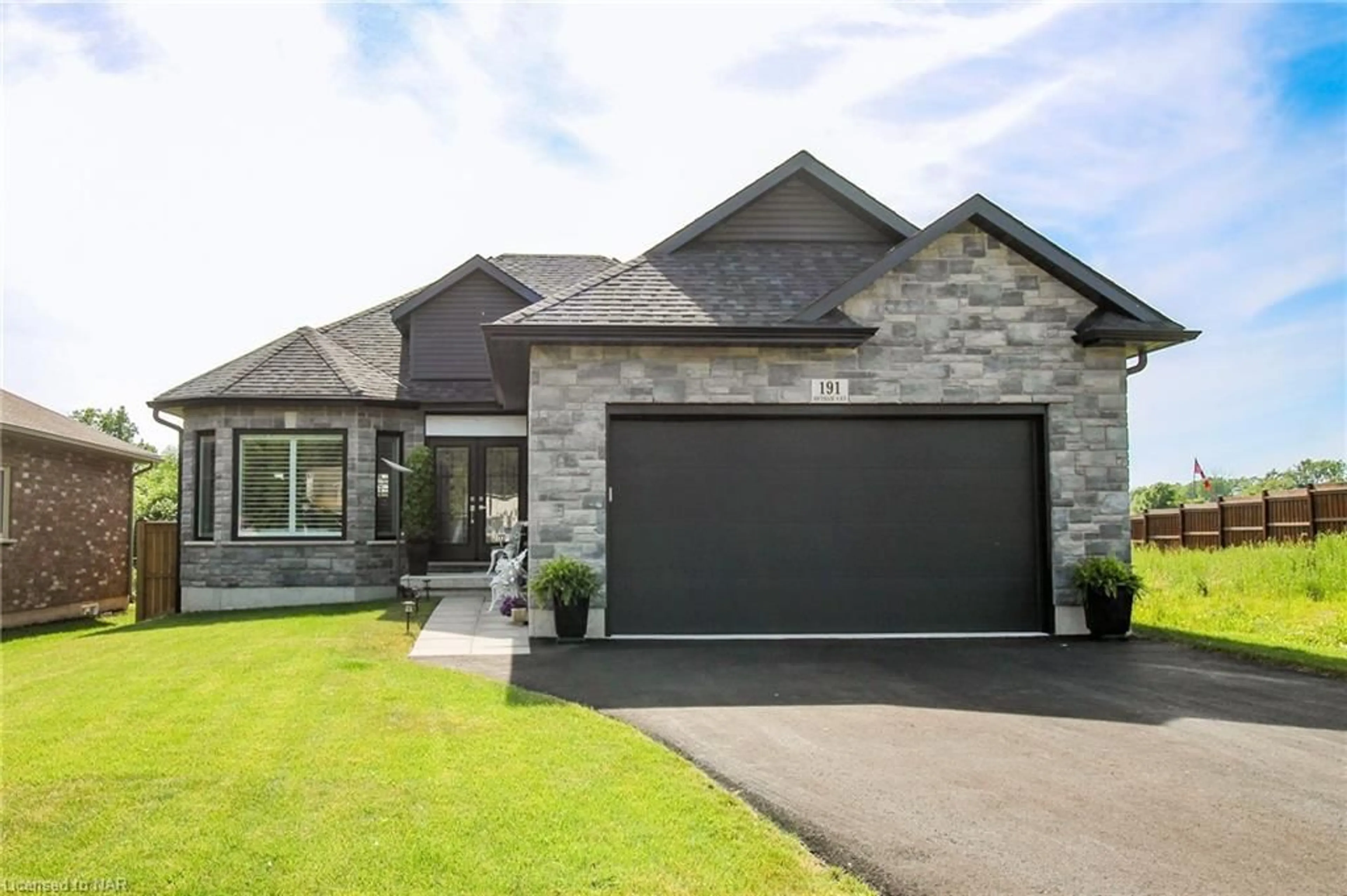 Frontside or backside of a home for 191 Hetram Court Crt, Crystal Beach Ontario L0S 1B0