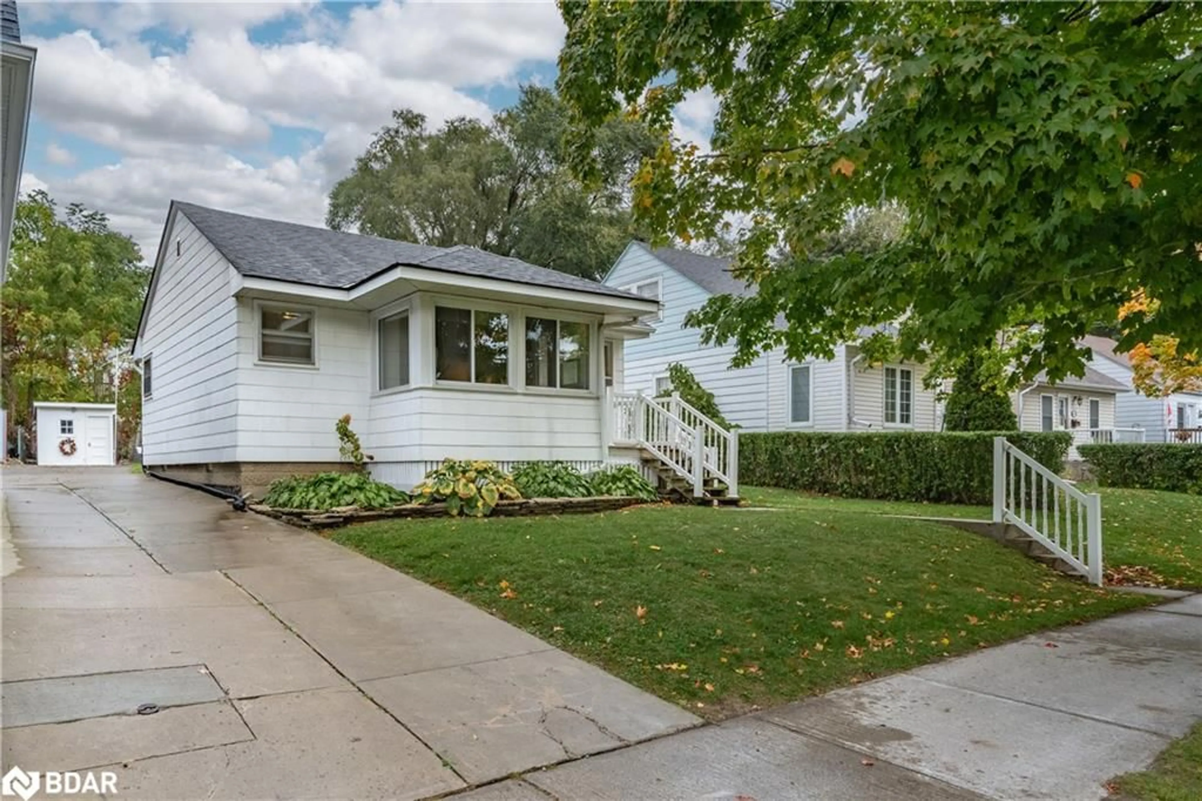 Frontside or backside of a home, the street view for 442 Wellington St, Peterborough Ontario K9H 5C4